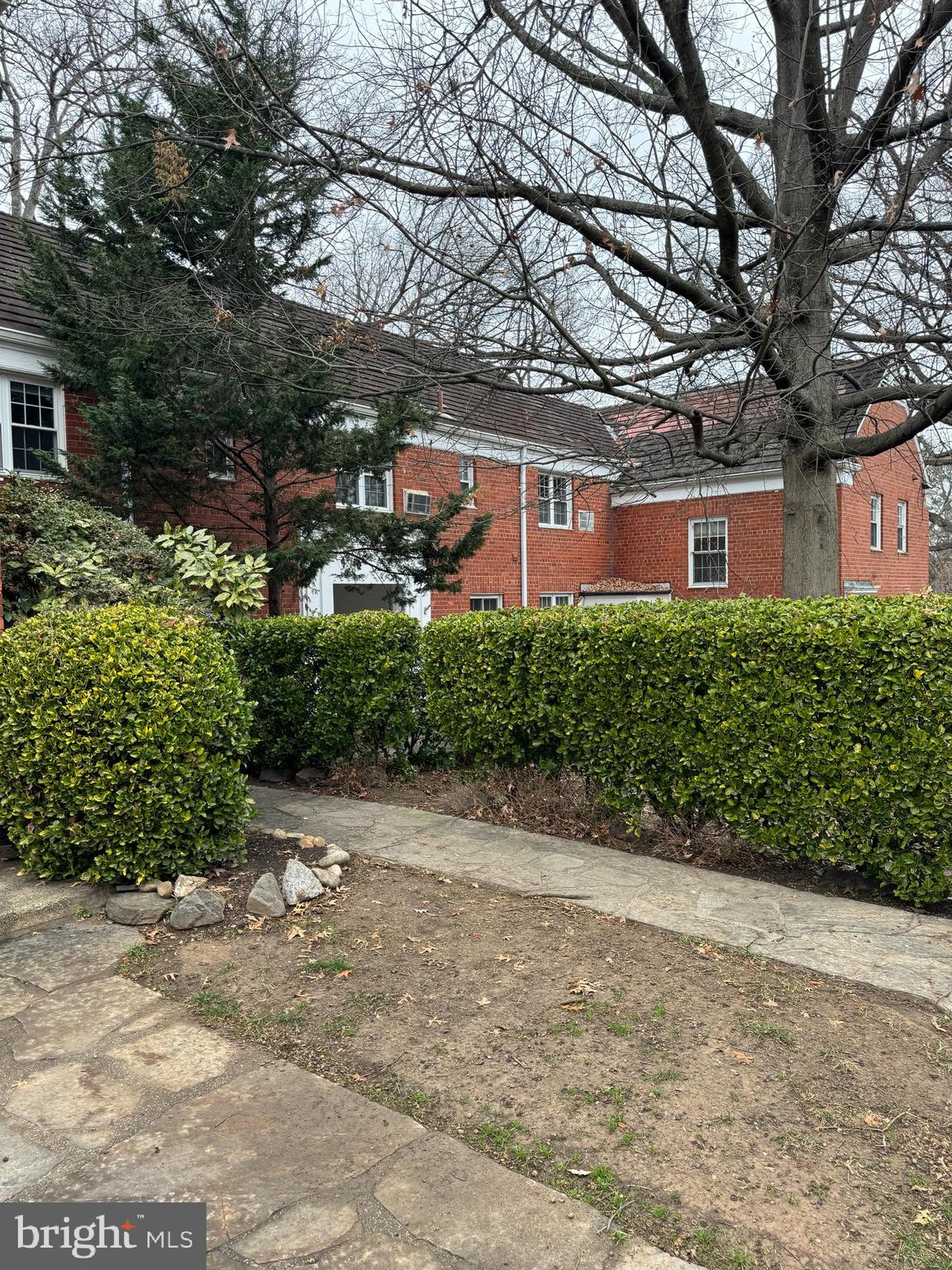 PARKFAIRFAX - Residential Lease