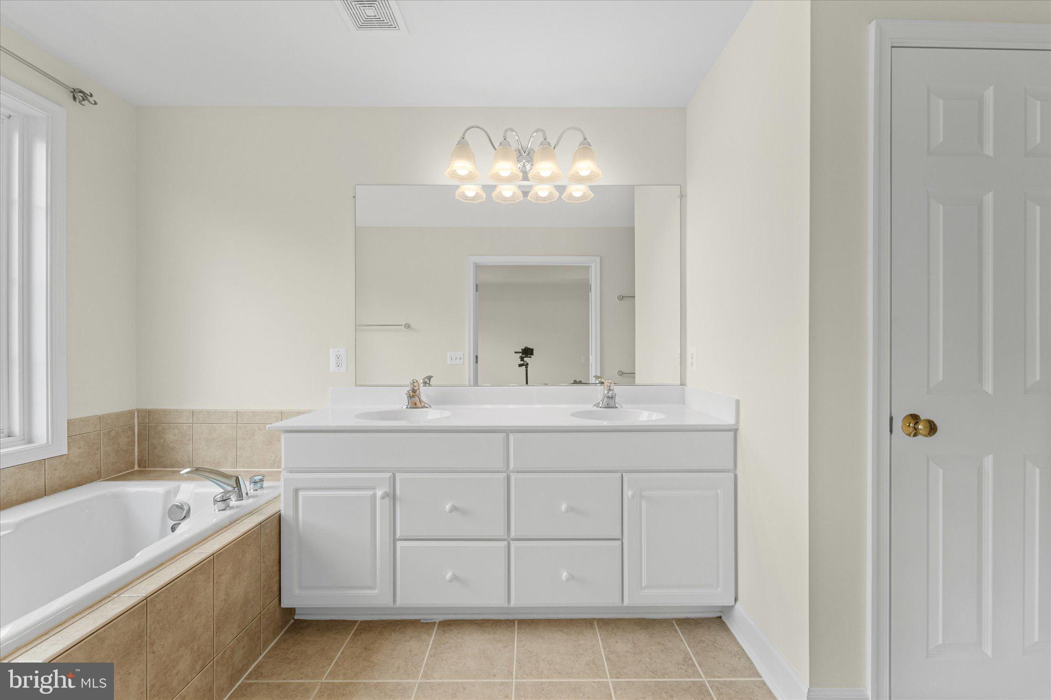 COPPERMINE CROSSING - Residential