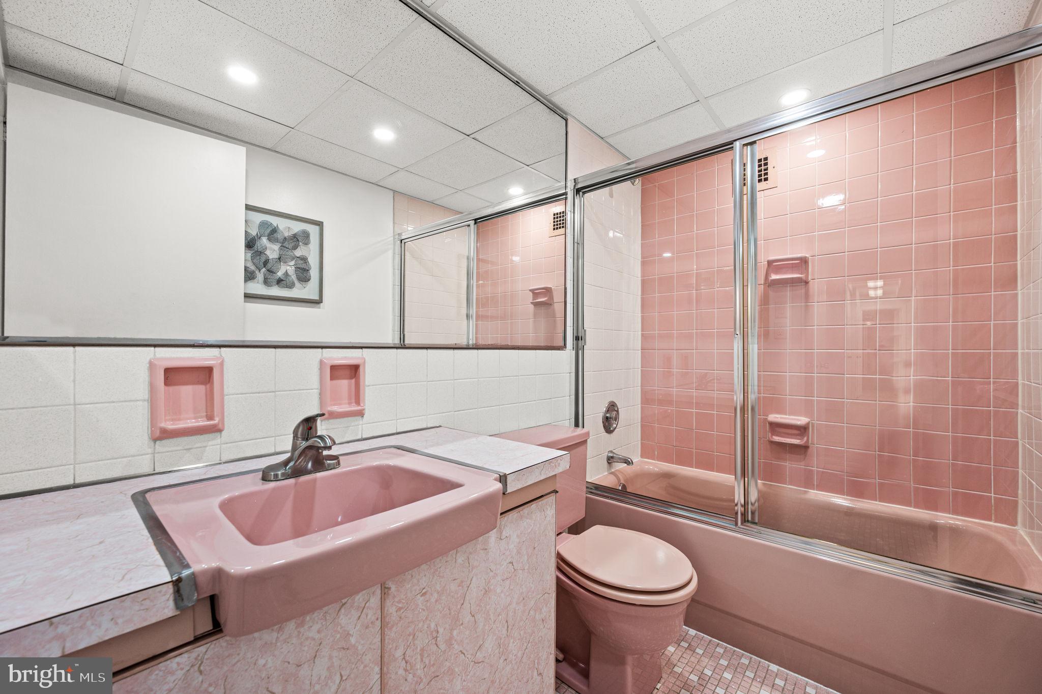 GREEN HILL - Residential