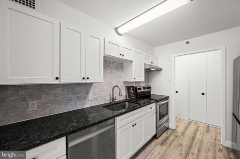 Photo of 1001 City Avenue #W-113, WYNNEWOOD, PA 19096 (MLS # PAMC2165976)