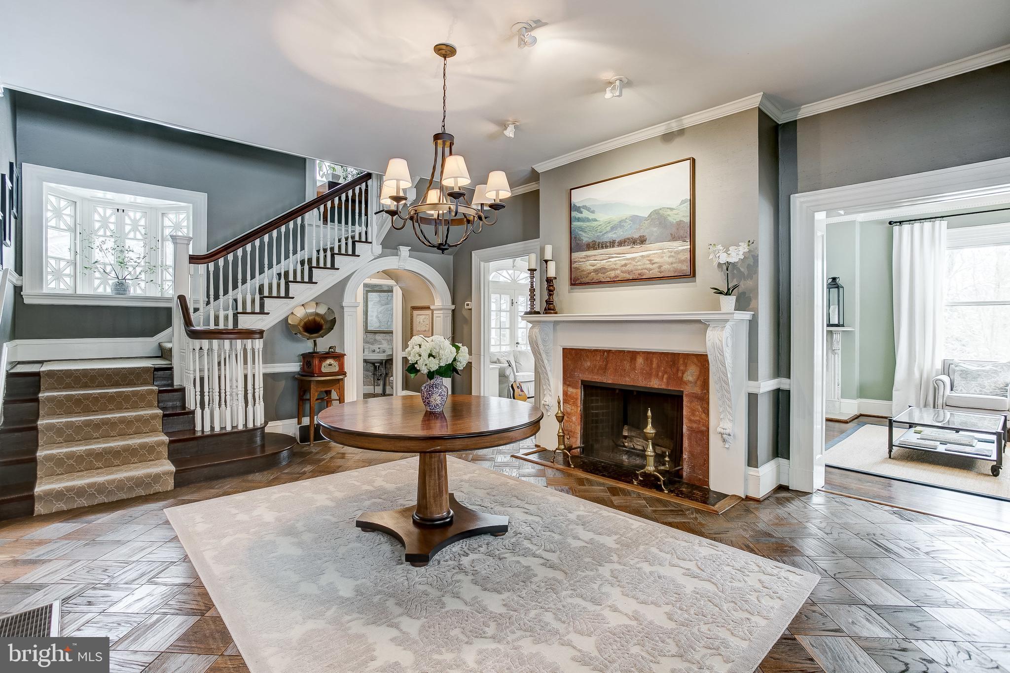 MOUNT WASHINGTON - Residential