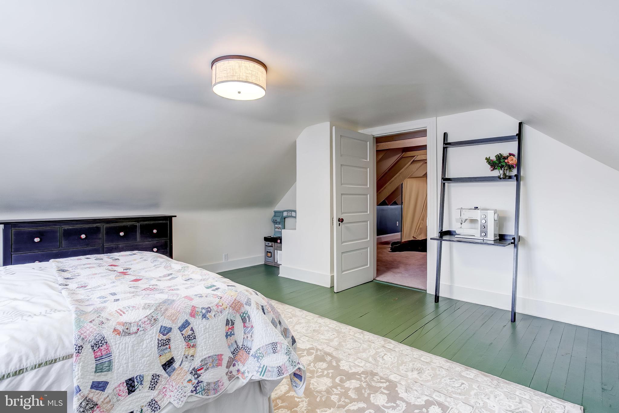 MOUNT WASHINGTON - Residential