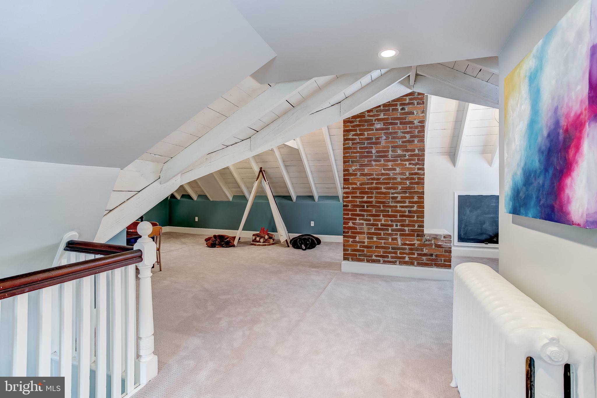 MOUNT WASHINGTON - Residential