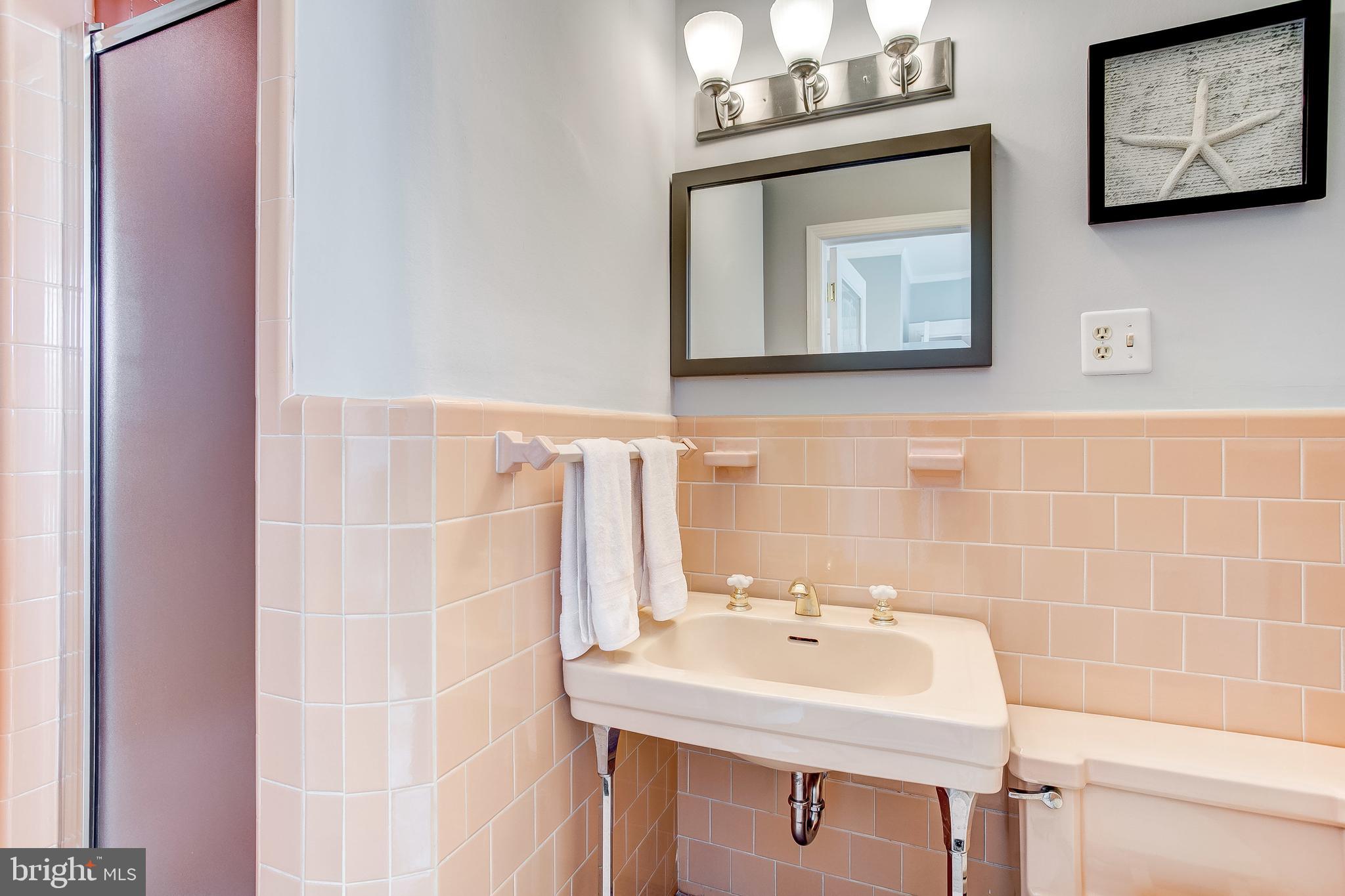 MOUNT WASHINGTON - Residential