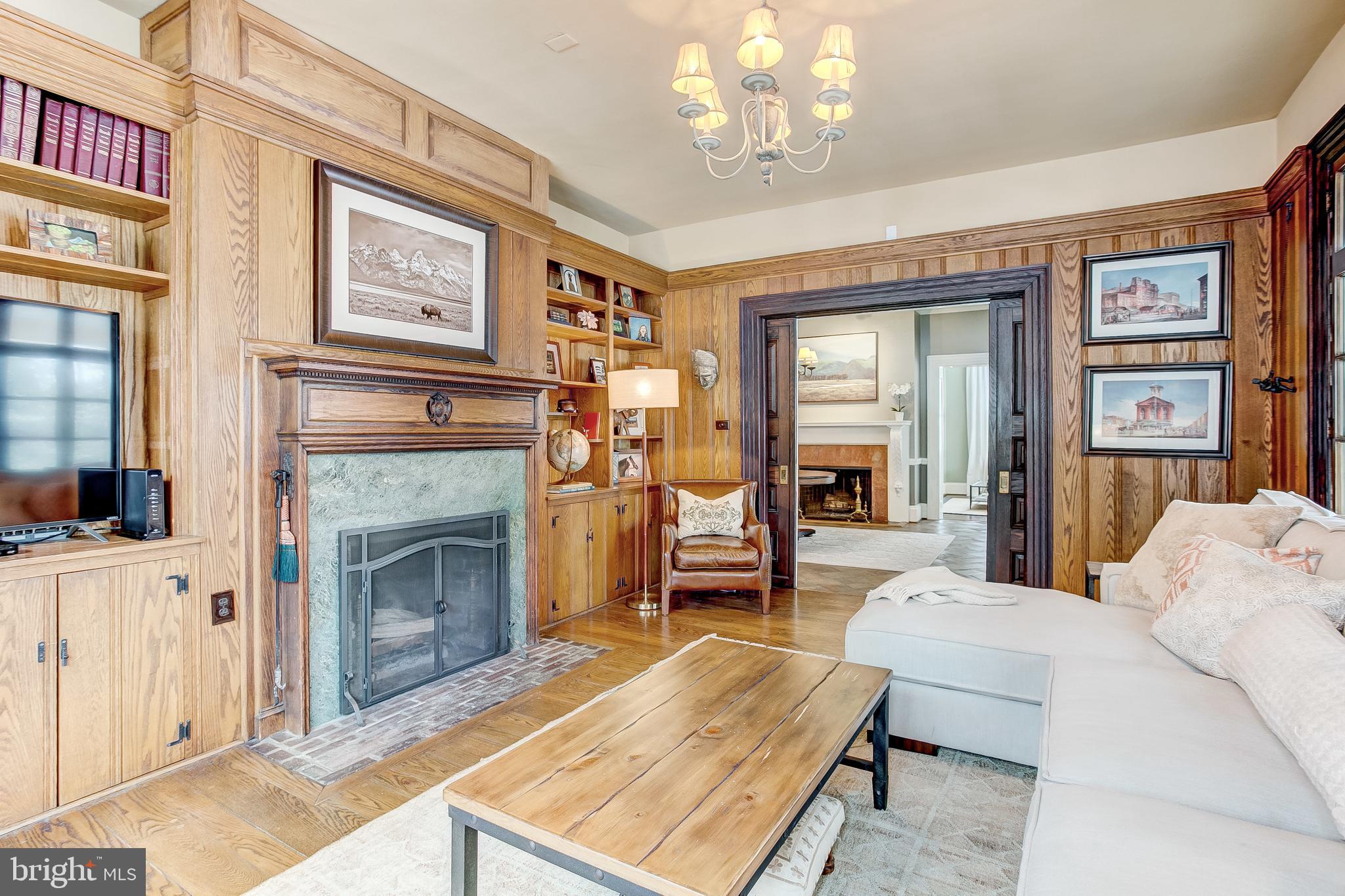 MOUNT WASHINGTON - Residential