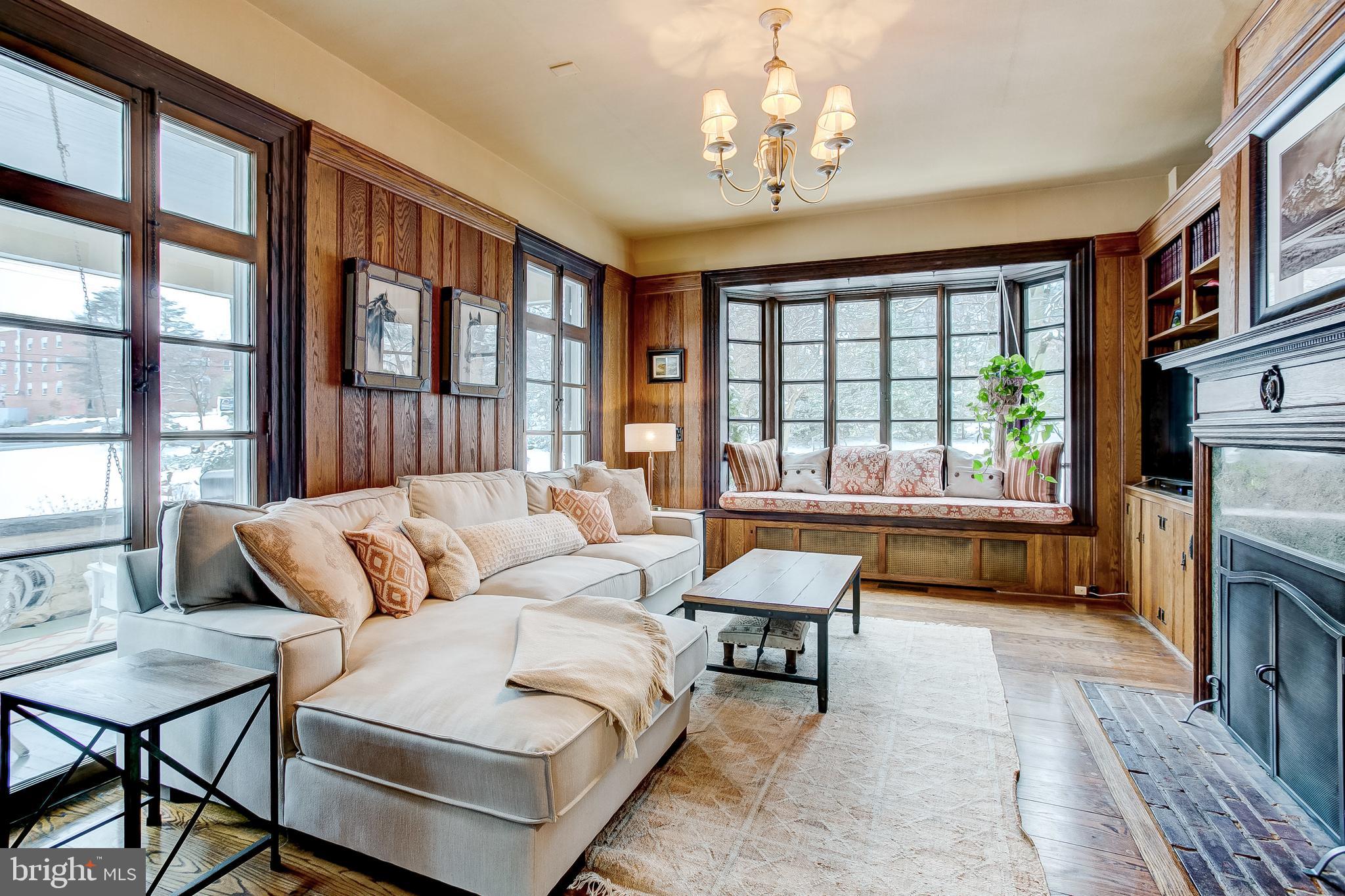 MOUNT WASHINGTON - Residential