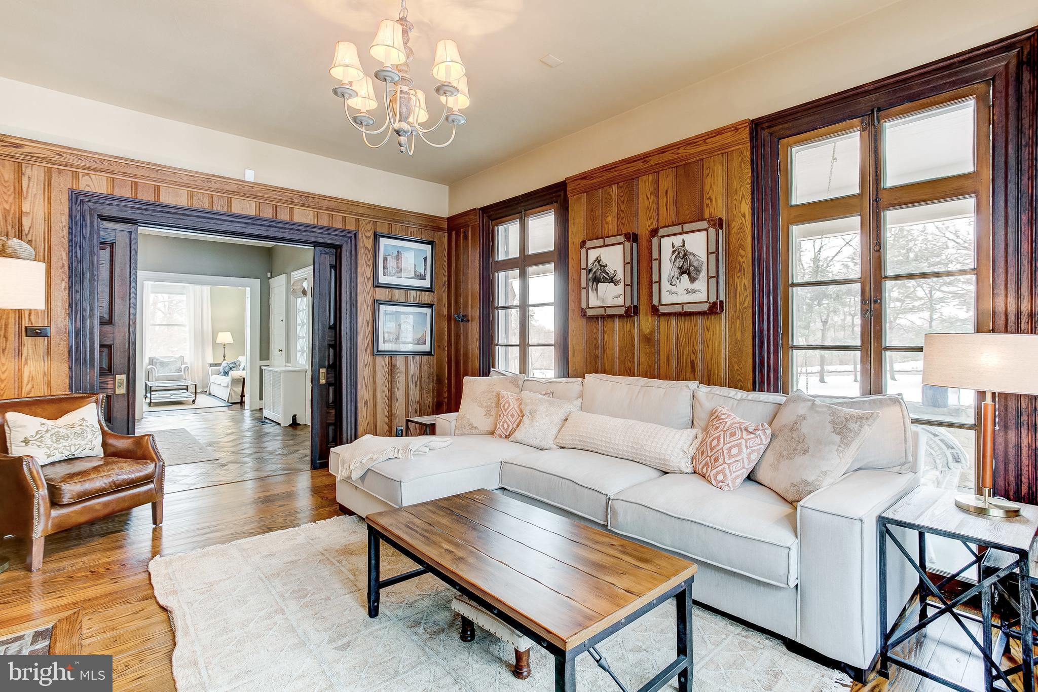 MOUNT WASHINGTON - Residential