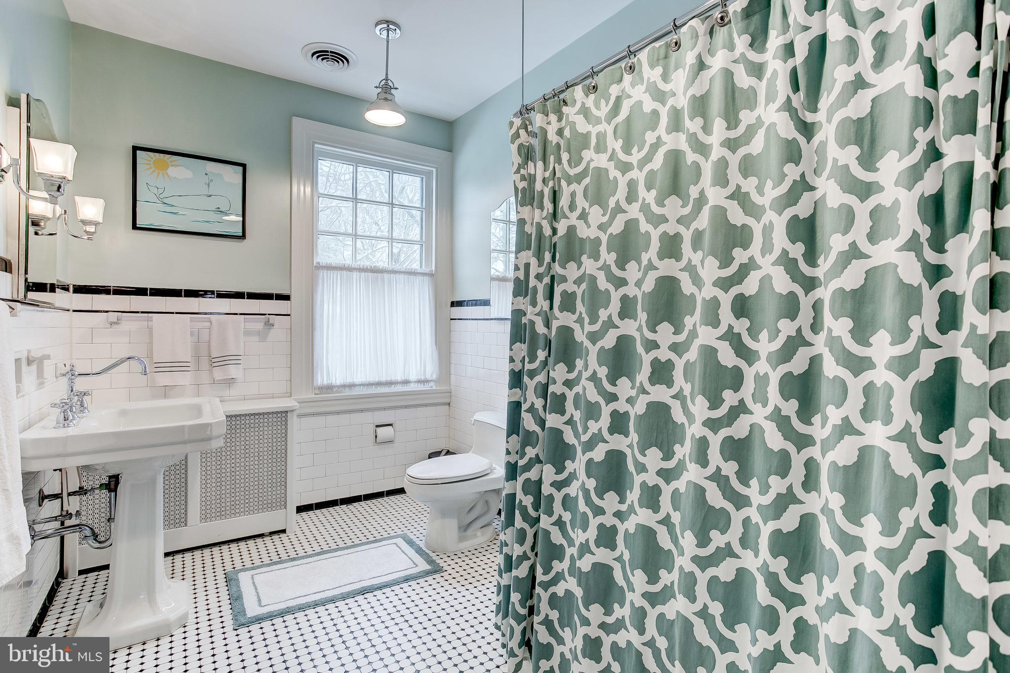 MOUNT WASHINGTON - Residential