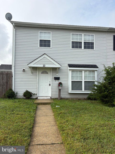 Townhouse For Sale - 22 Lawrence Court<br/> SICKLERVILLE, NJ 08081