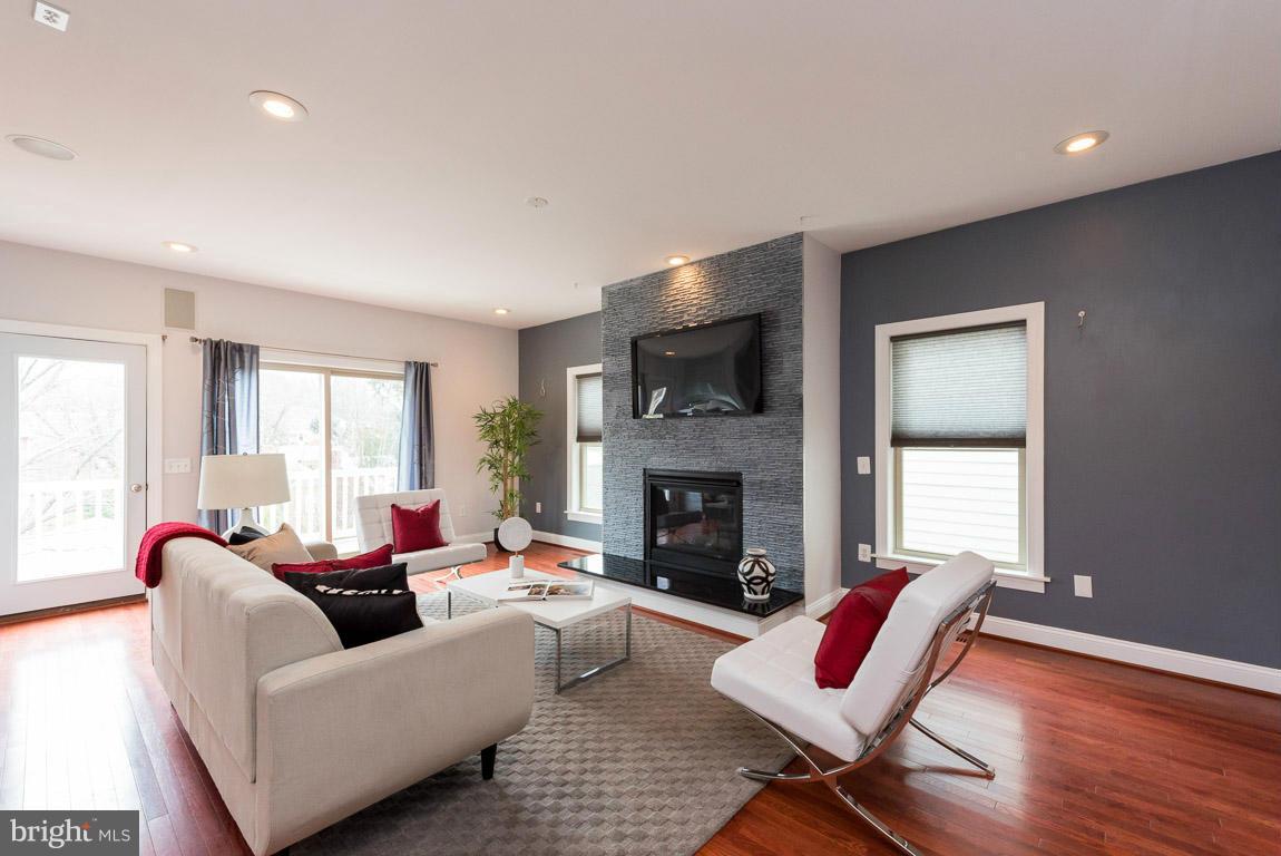 HIGHLAND PARK - Residential