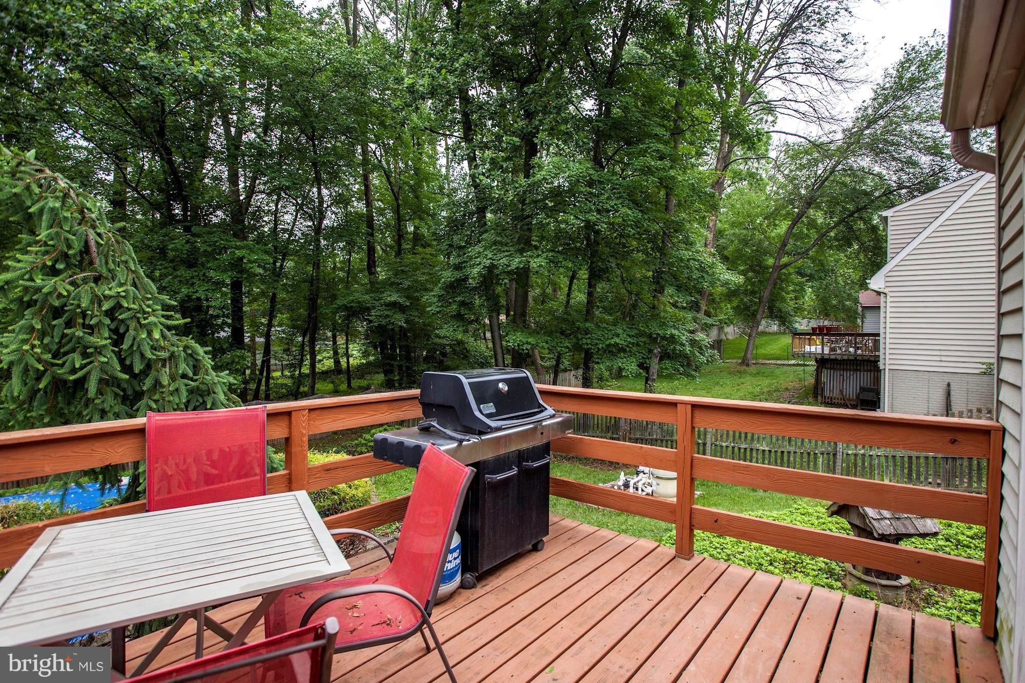 WILLIAMSBURG VILLAGE - Residential