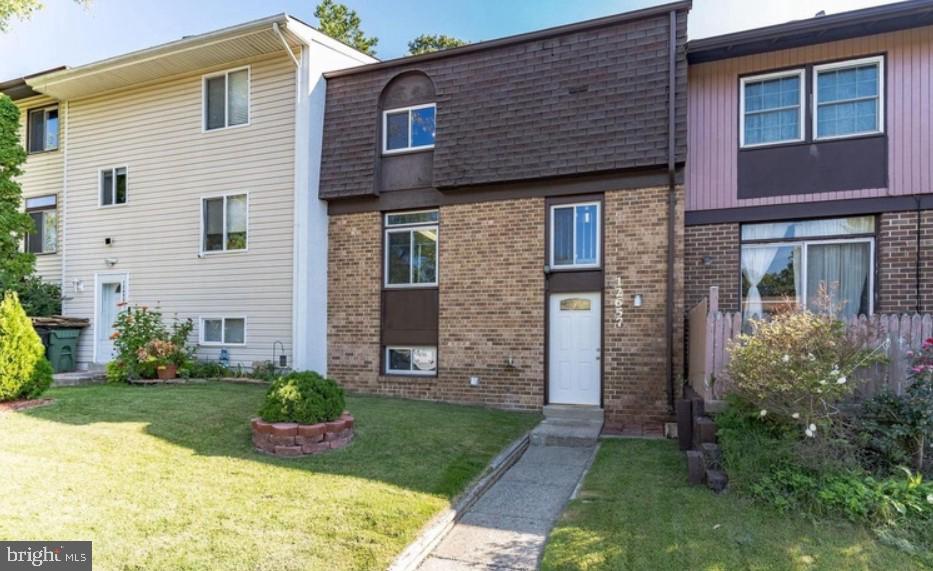 LAKE RIDGE - Residential Lease