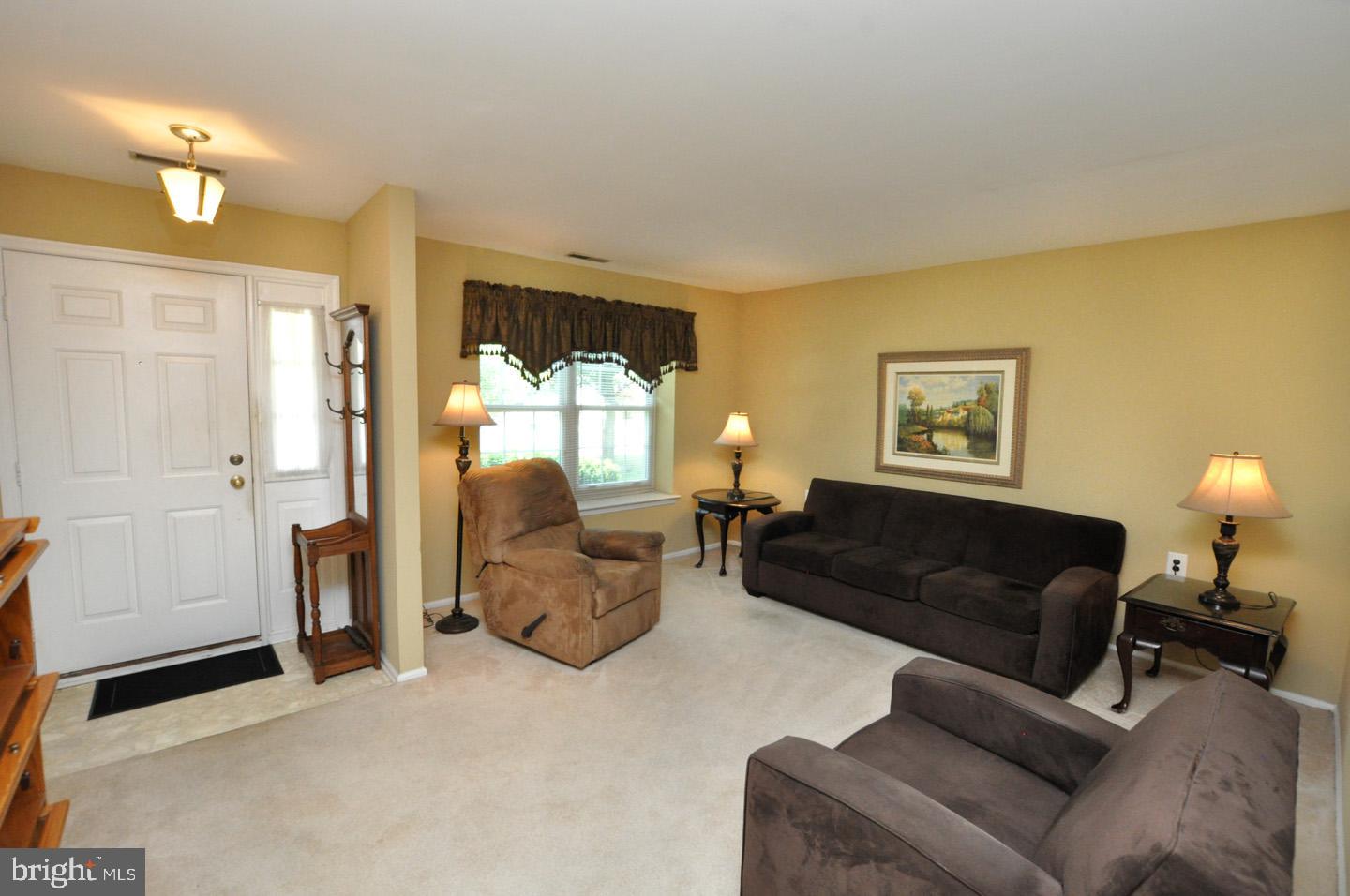 8 RAVEN COURT