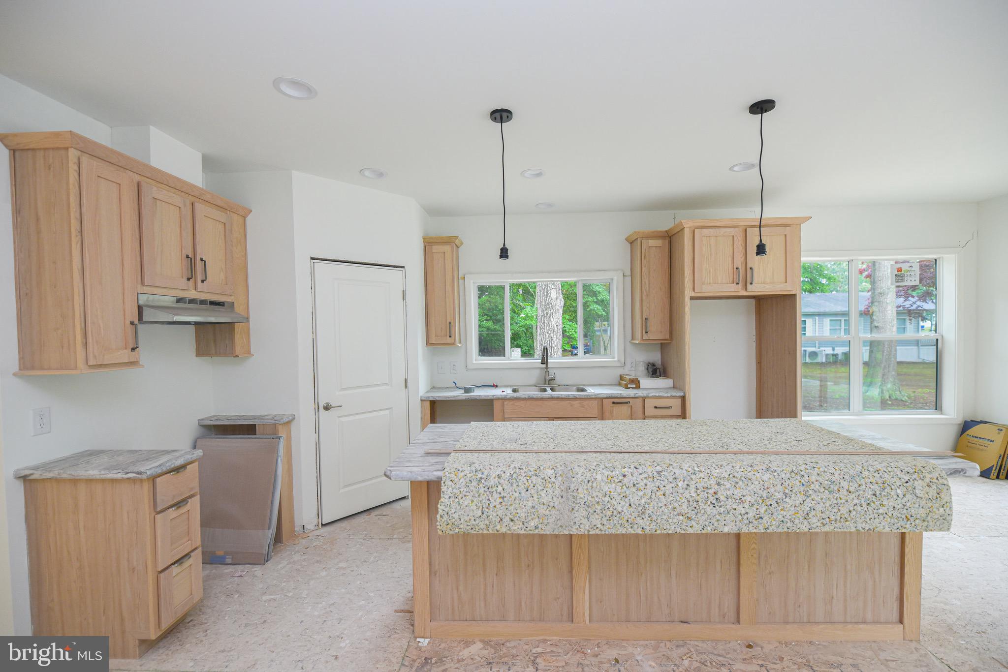 25694 CRAB ALLEY E 1091