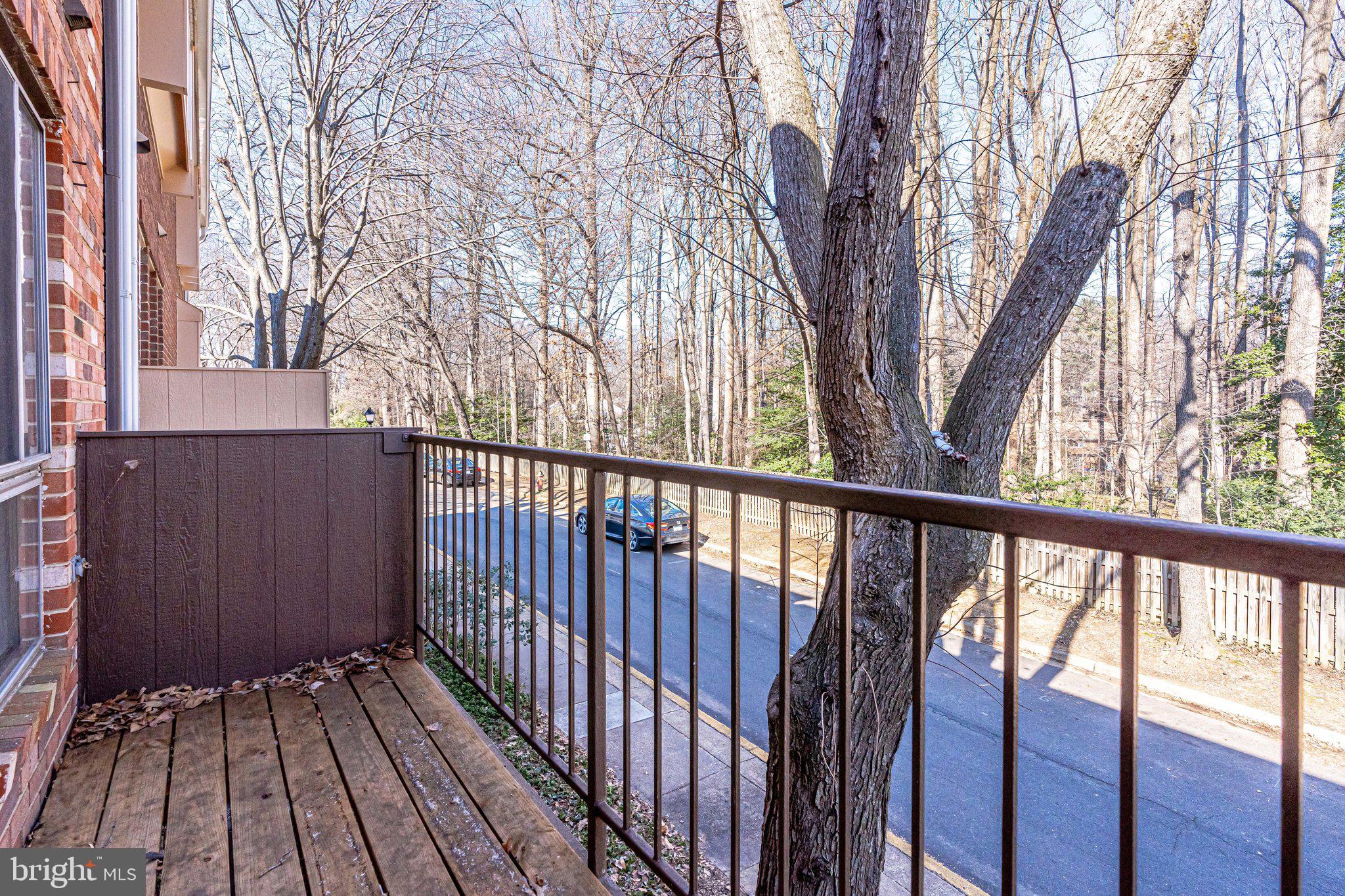 FAIRFAX PLAZA TOWNHOUSES - Residential Lease