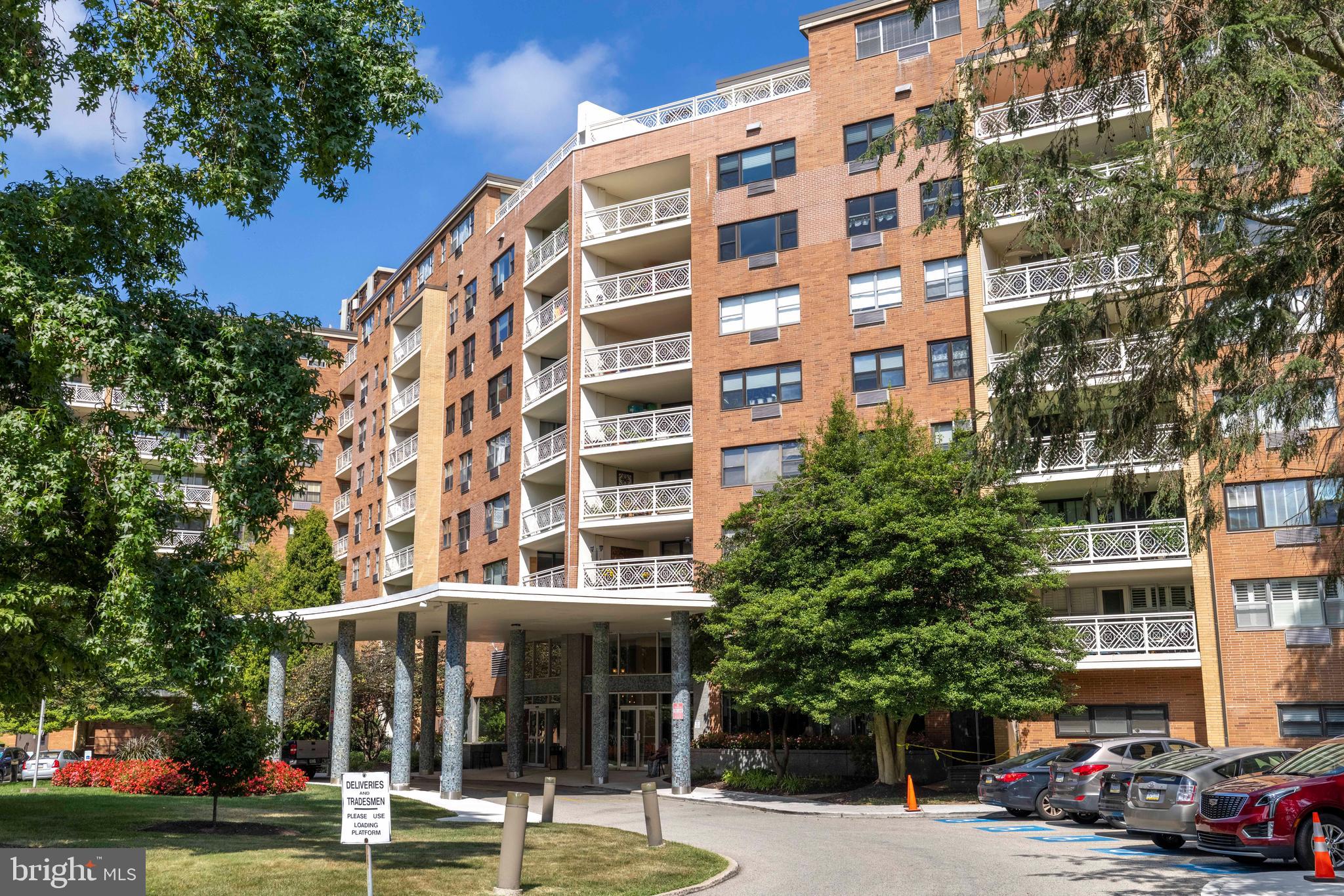 ELKINS PARK HOUSE - Residential