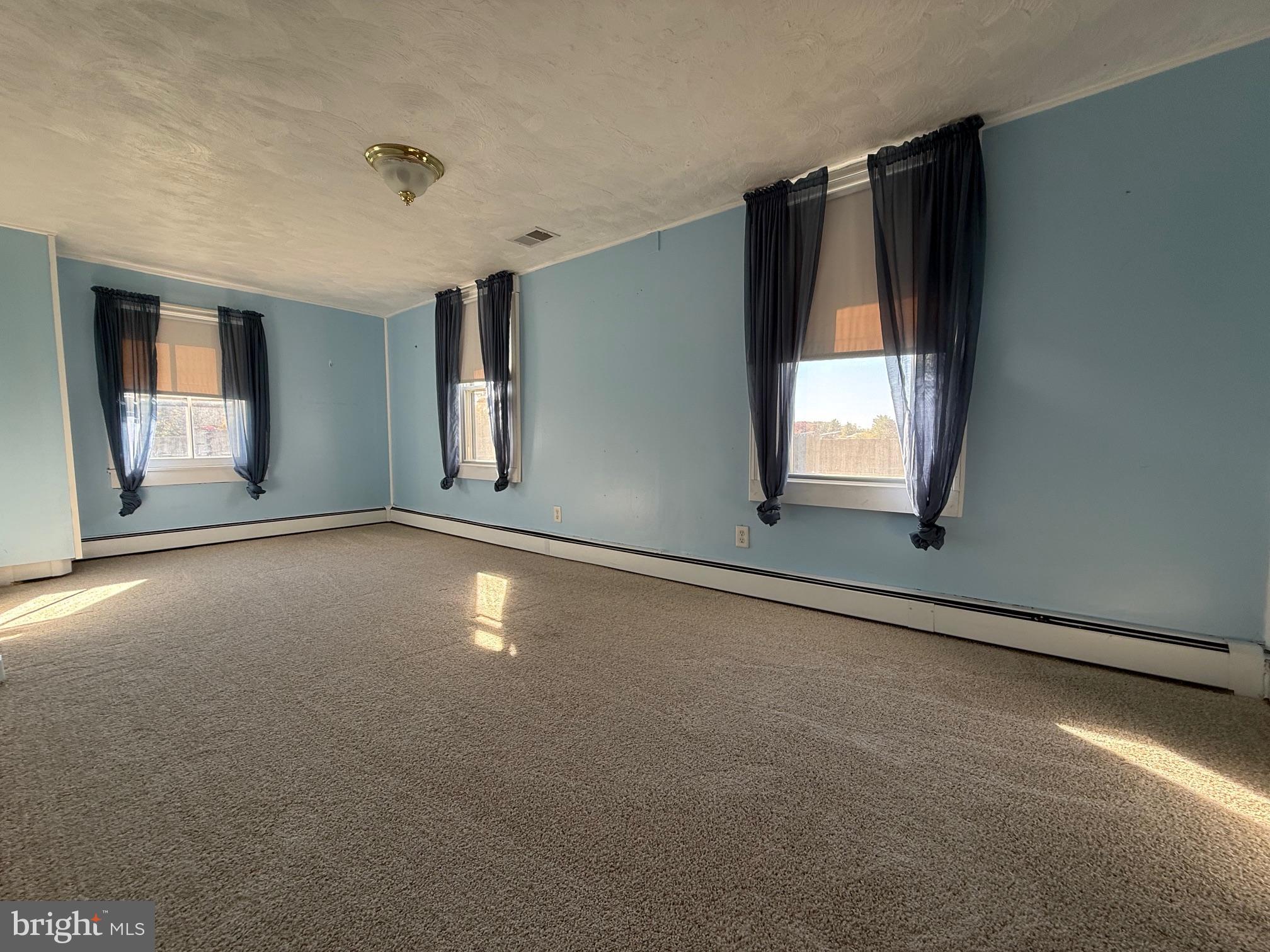 ROSEDALE - Residential