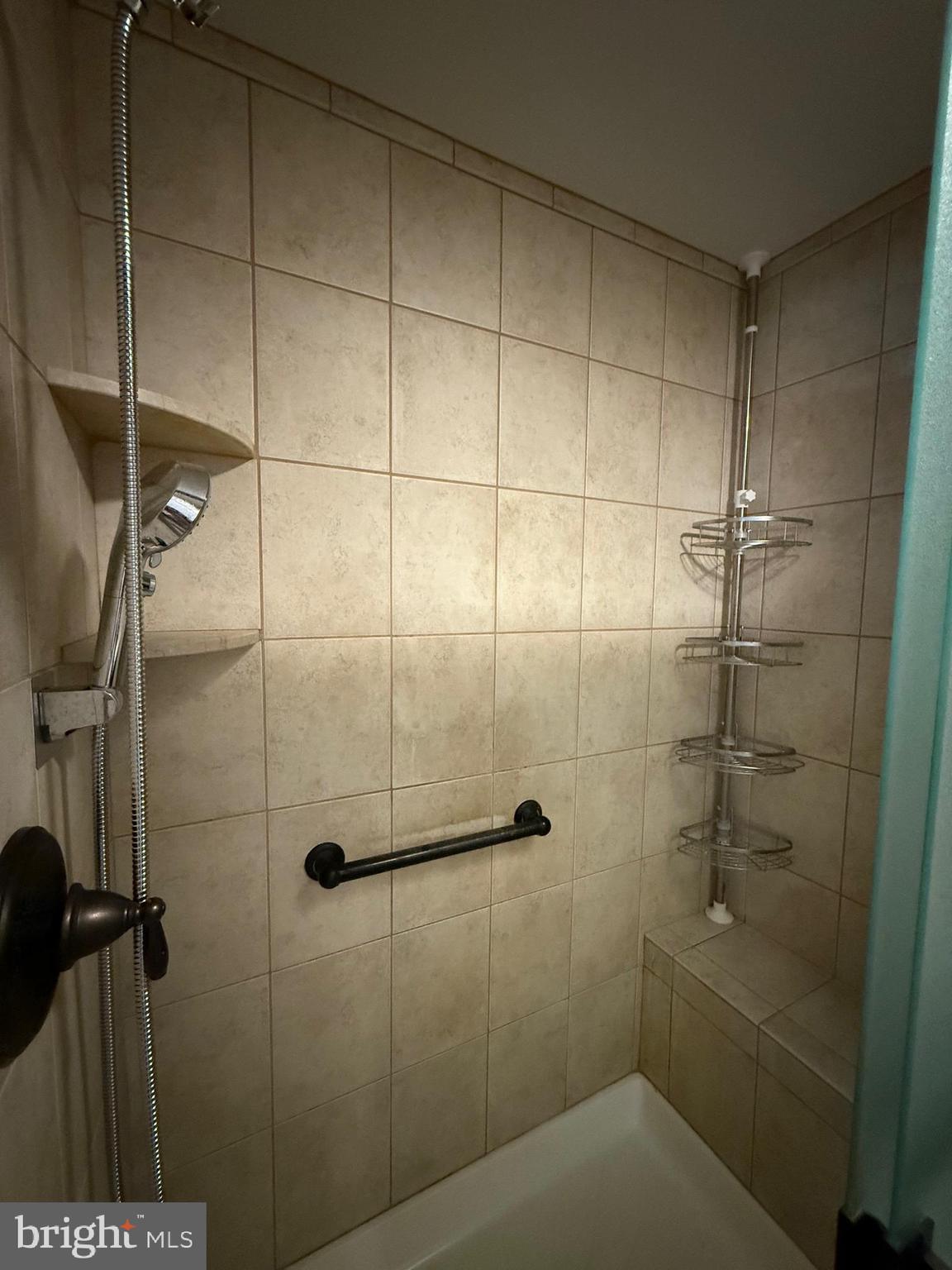 ROSEDALE - Residential