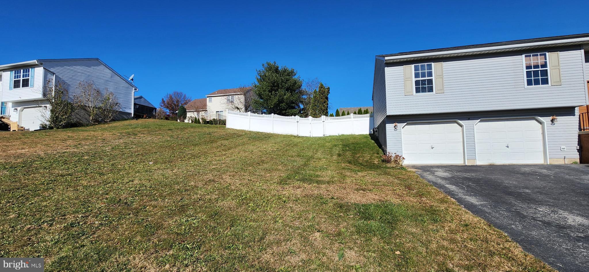 ASBURY POINTE - Residential