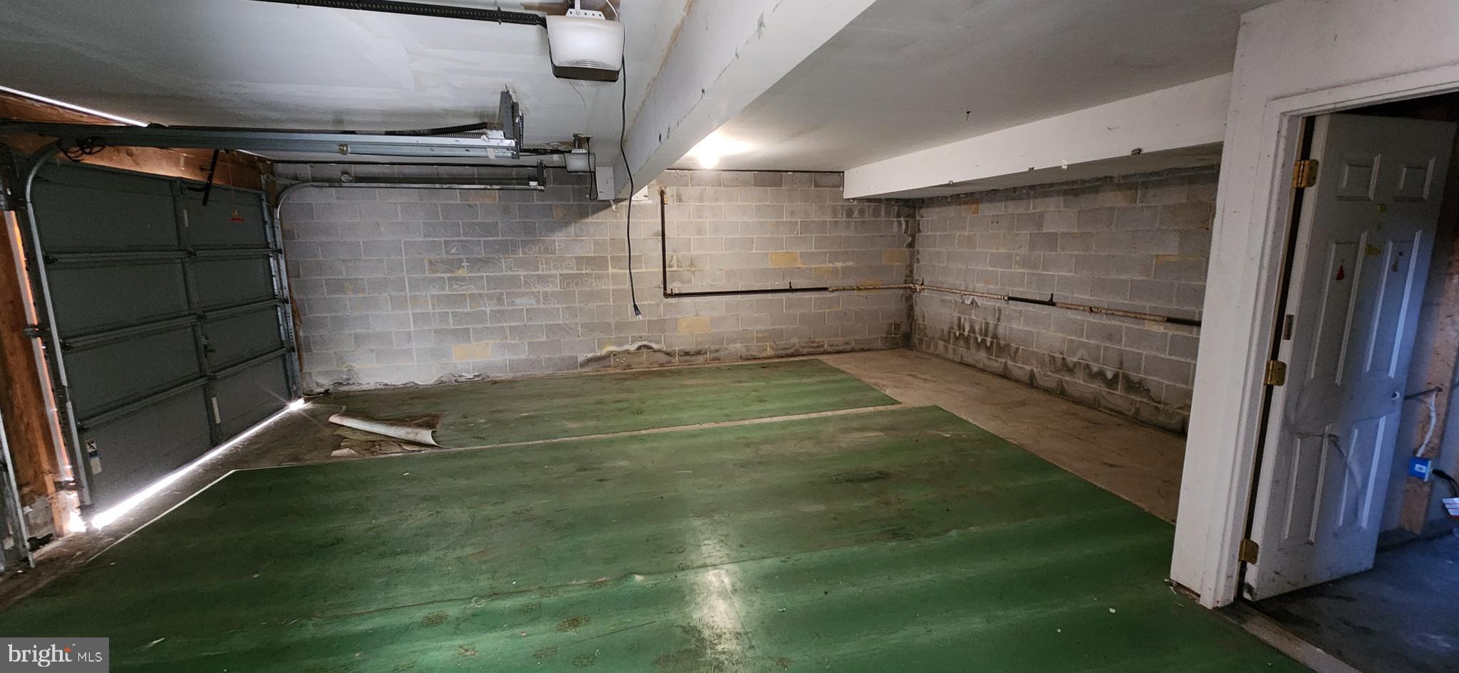 ASBURY POINTE - Residential