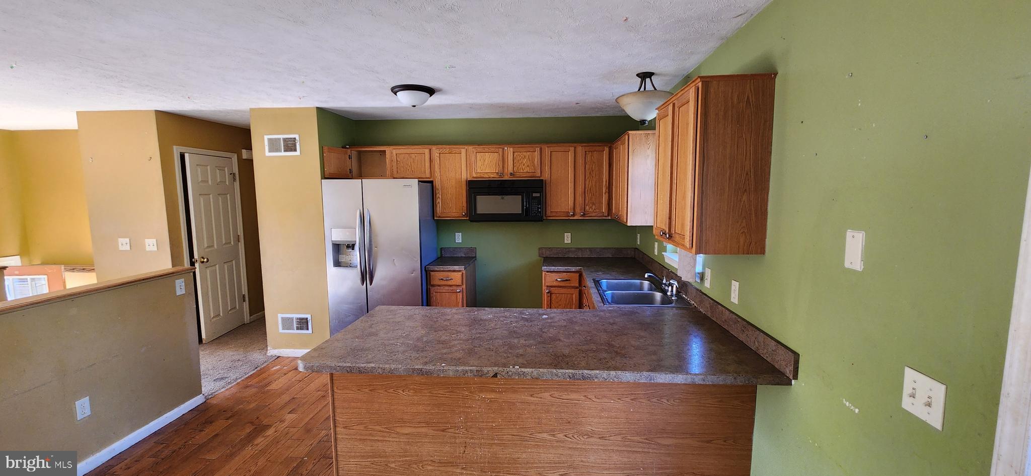 ASBURY POINTE - Residential