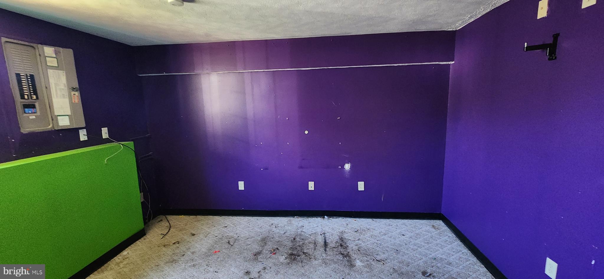 ASBURY POINTE - Residential