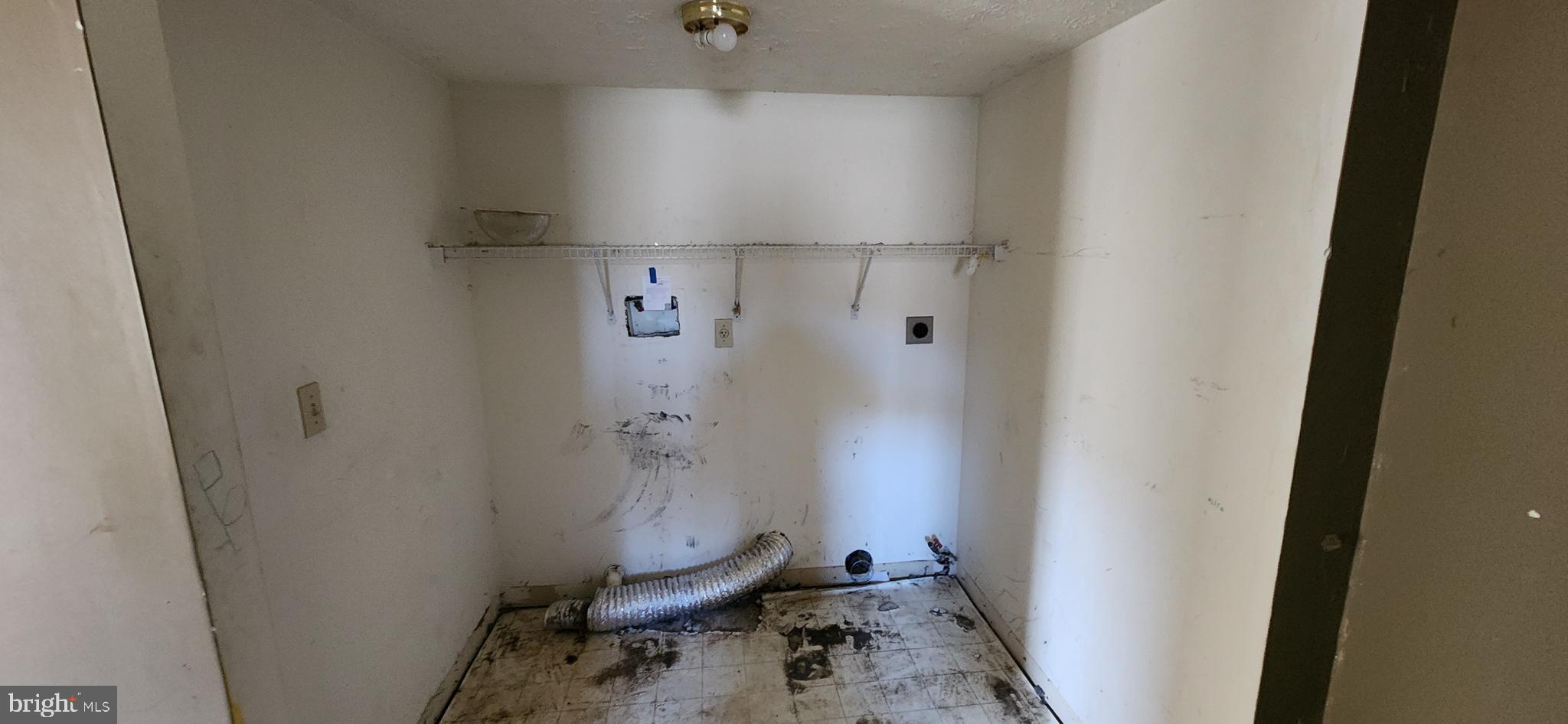 ASBURY POINTE - Residential