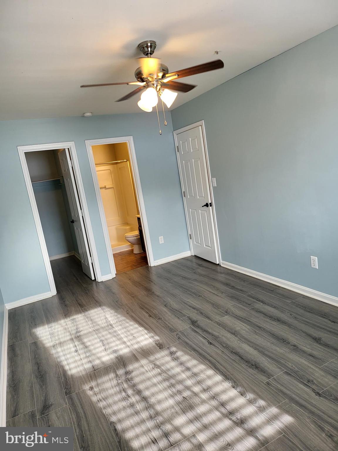 ROLLING OAKS - Residential Lease