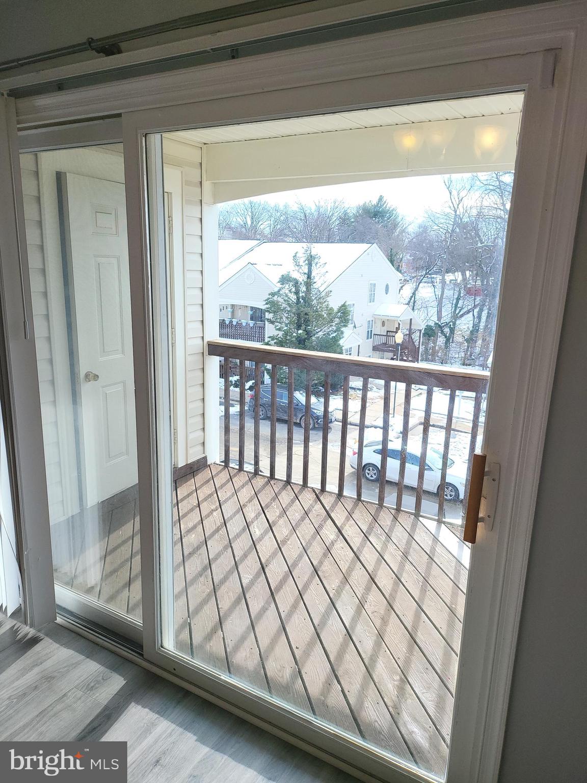 ROLLING OAKS - Residential Lease