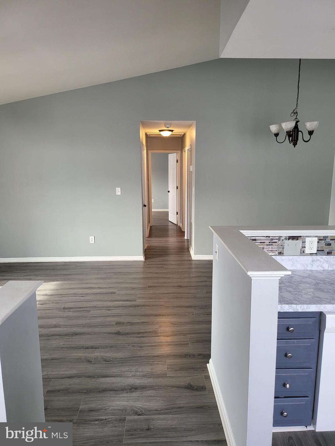 ROLLING OAKS - Residential Lease