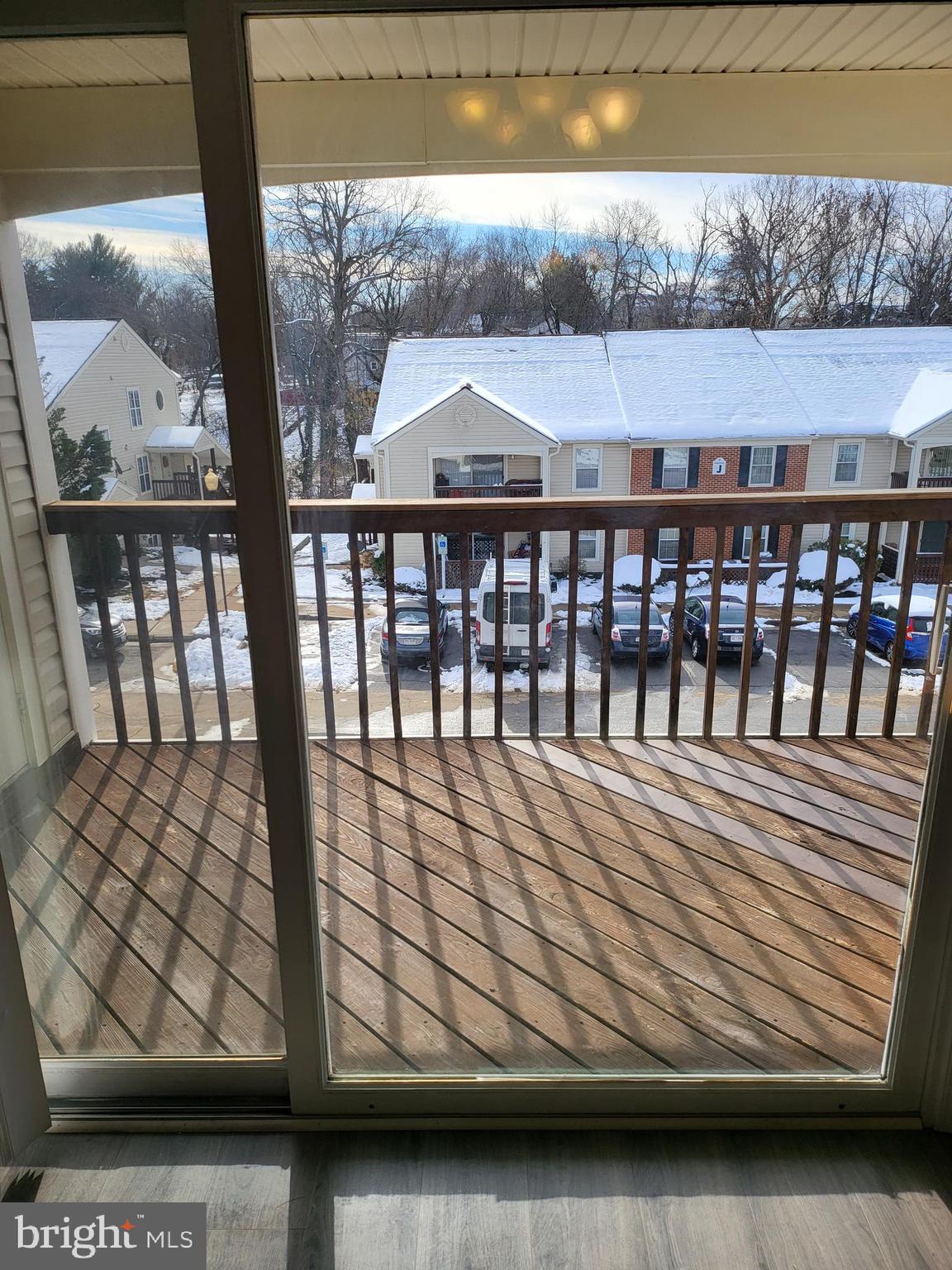 ROLLING OAKS - Residential Lease