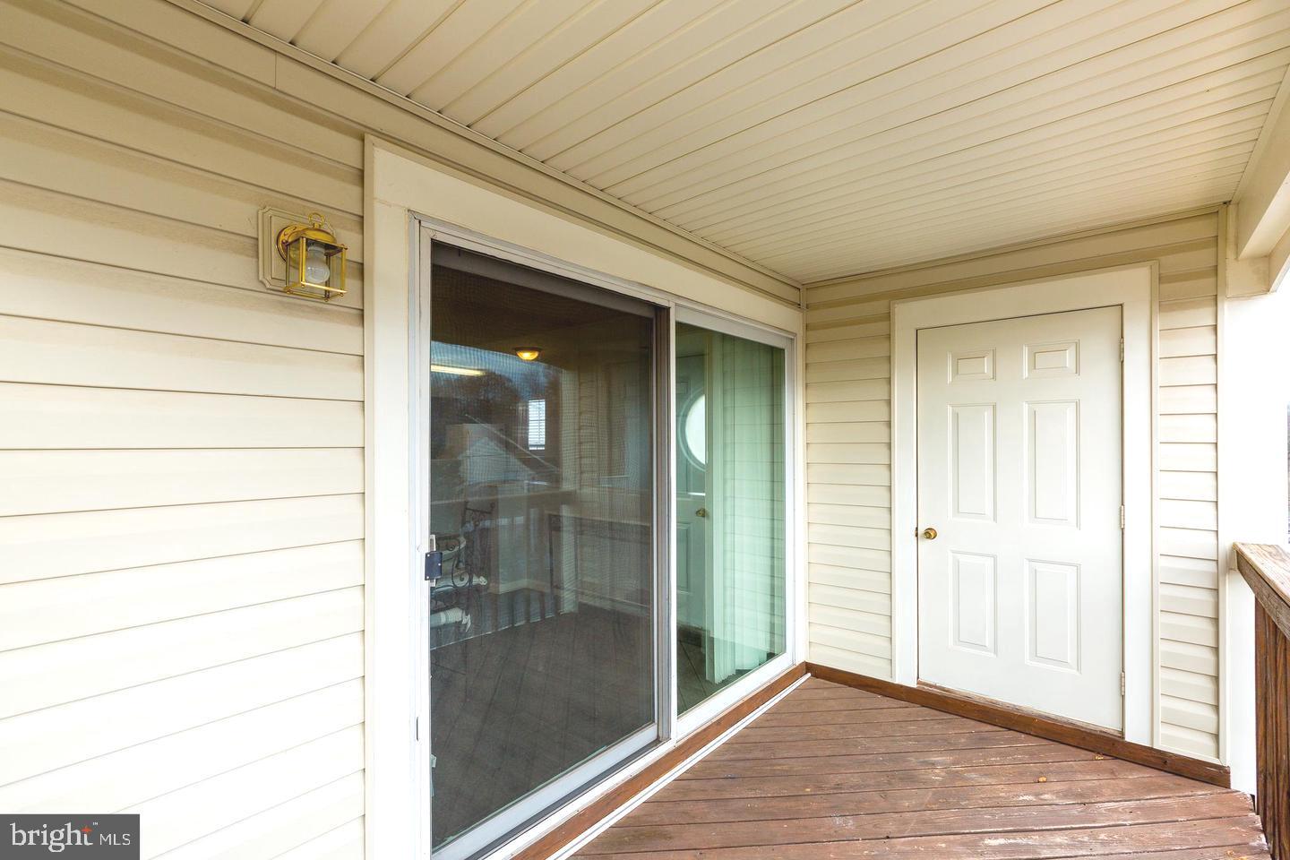 ROLLING OAKS - Residential Lease