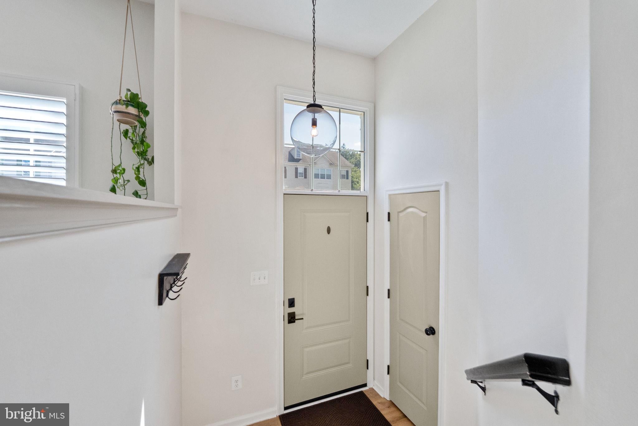 44894 POINT BAY TERRACE