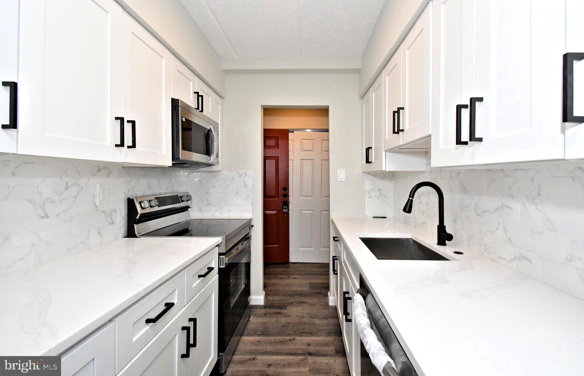 EAGLES RIDGE - Residential