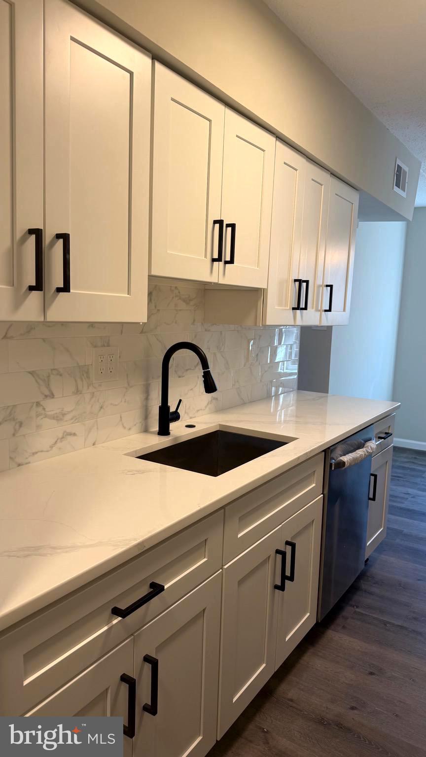 EAGLES RIDGE - Residential