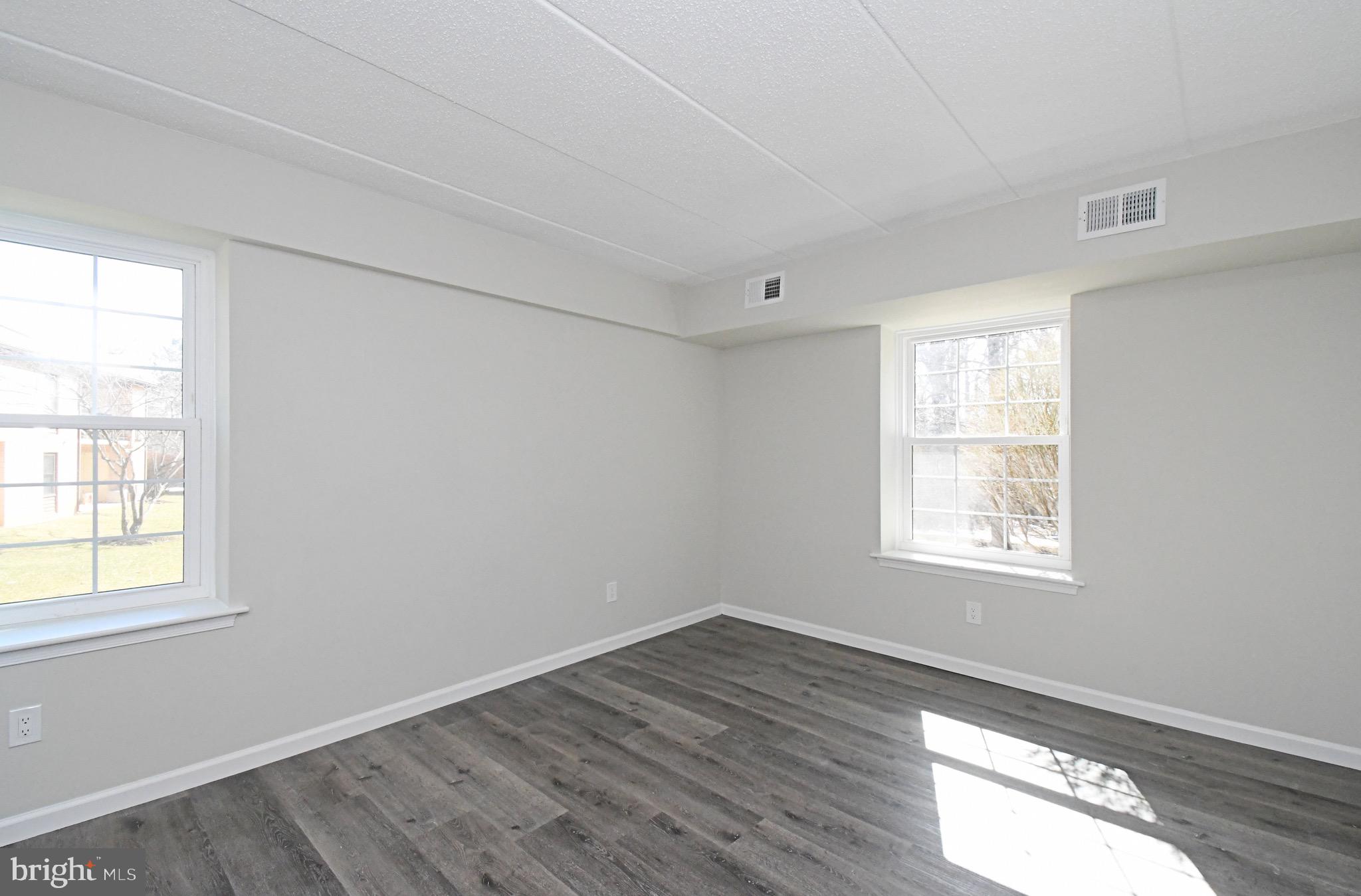 EAGLES RIDGE - Residential