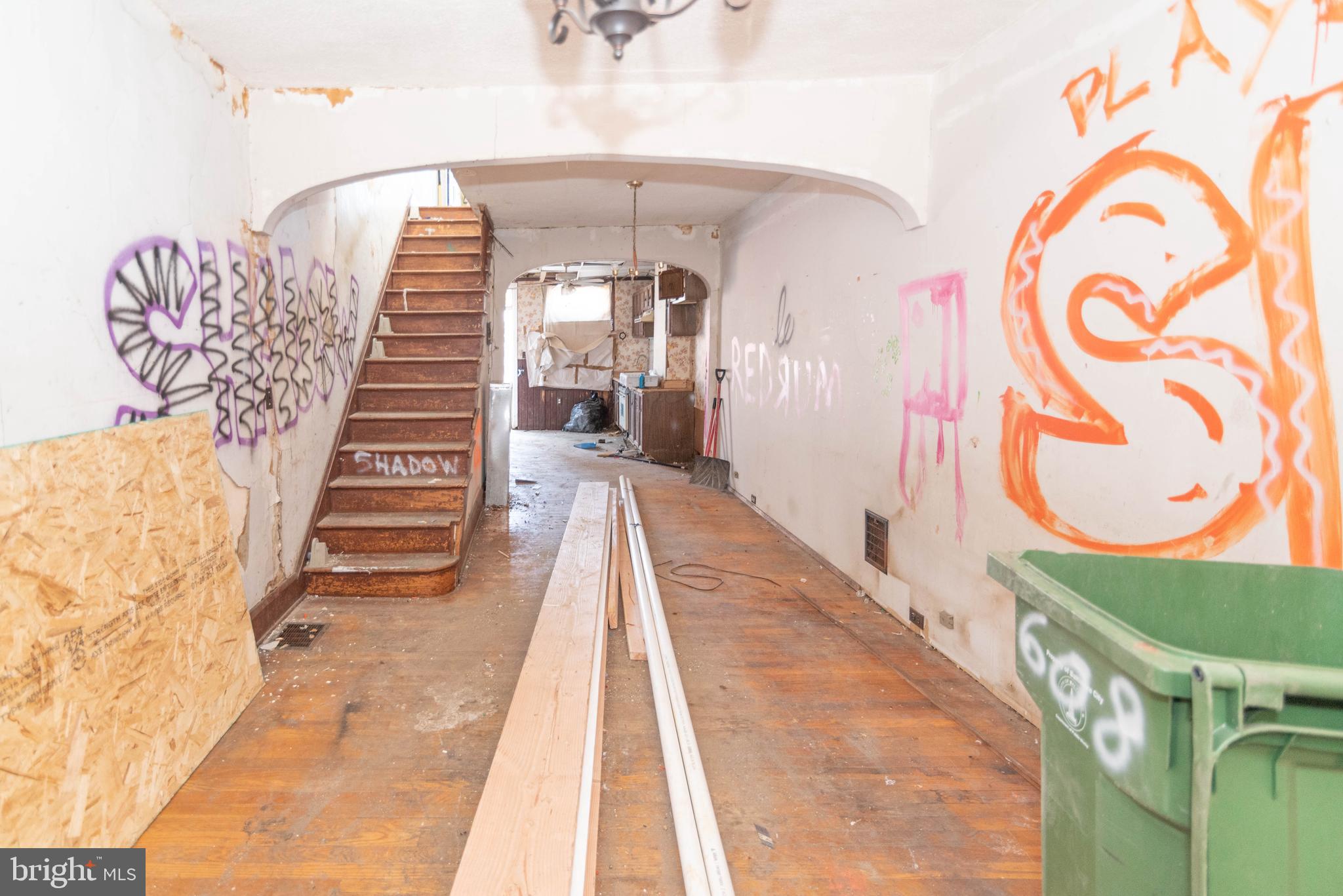 ELWOOD PARK - Residential