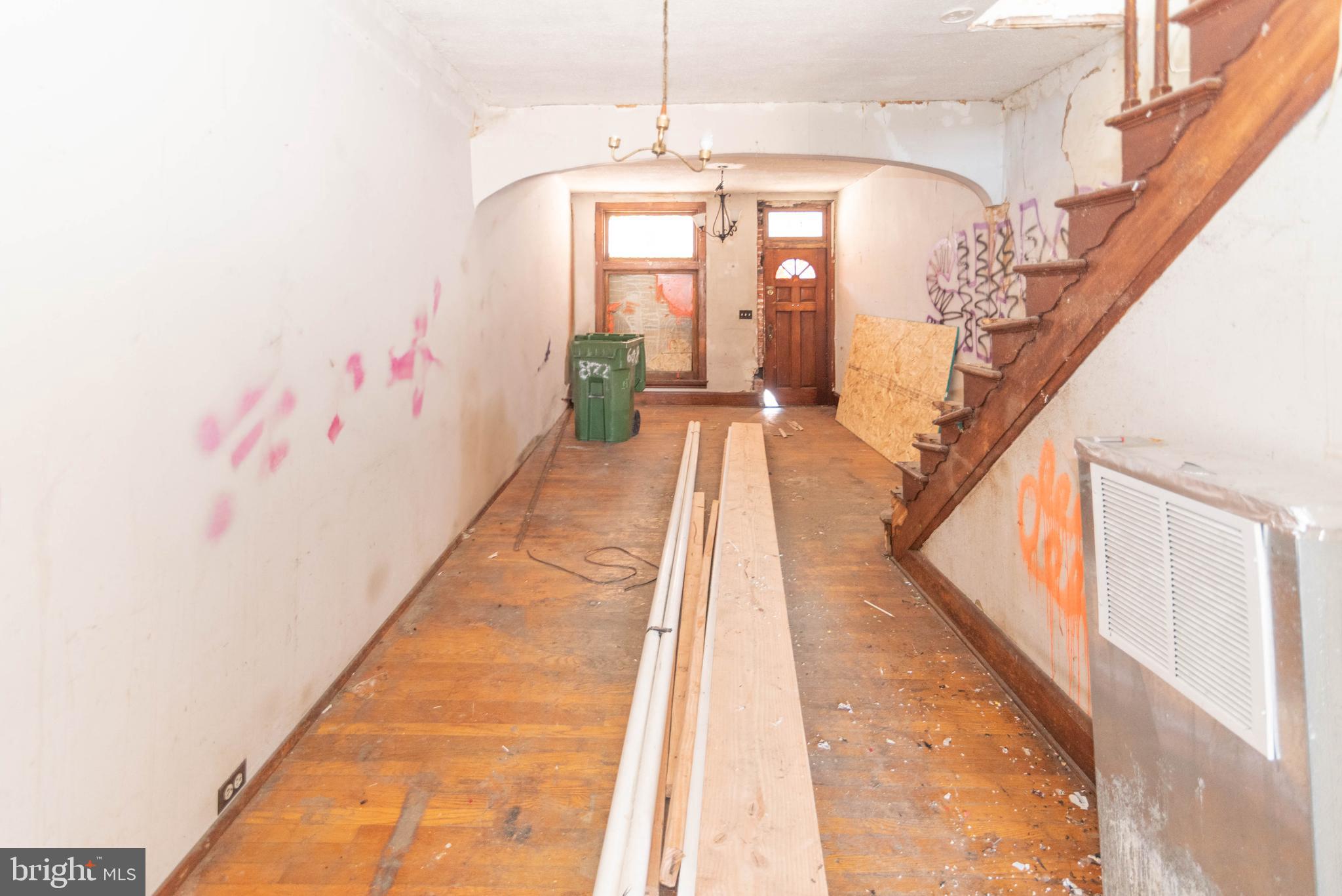 ELWOOD PARK - Residential