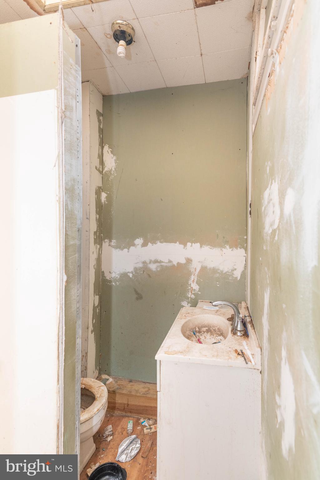 ELWOOD PARK - Residential