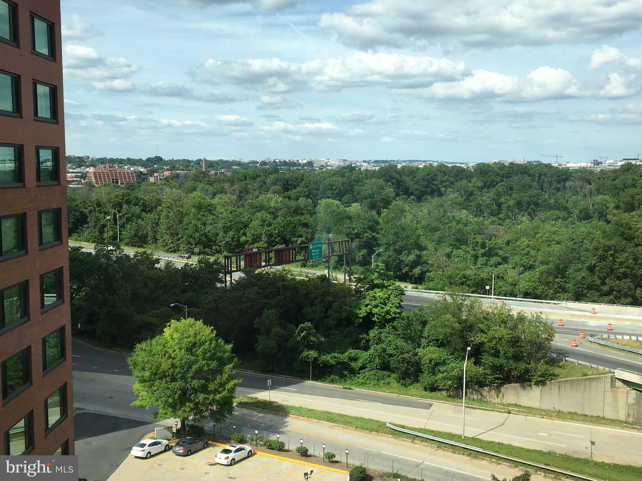 RIVER PLACE NORTH - Residential