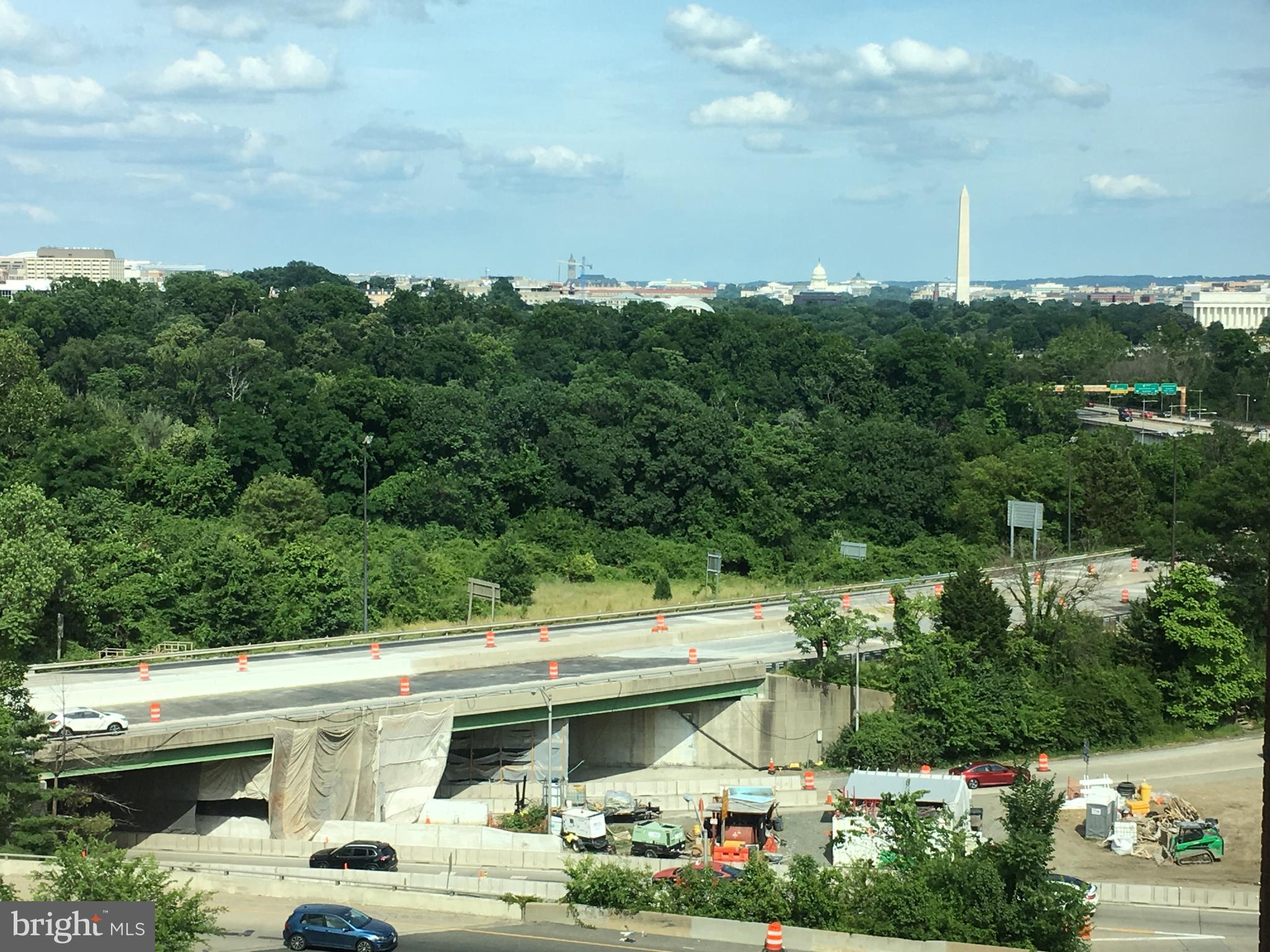 RIVER PLACE NORTH - Residential