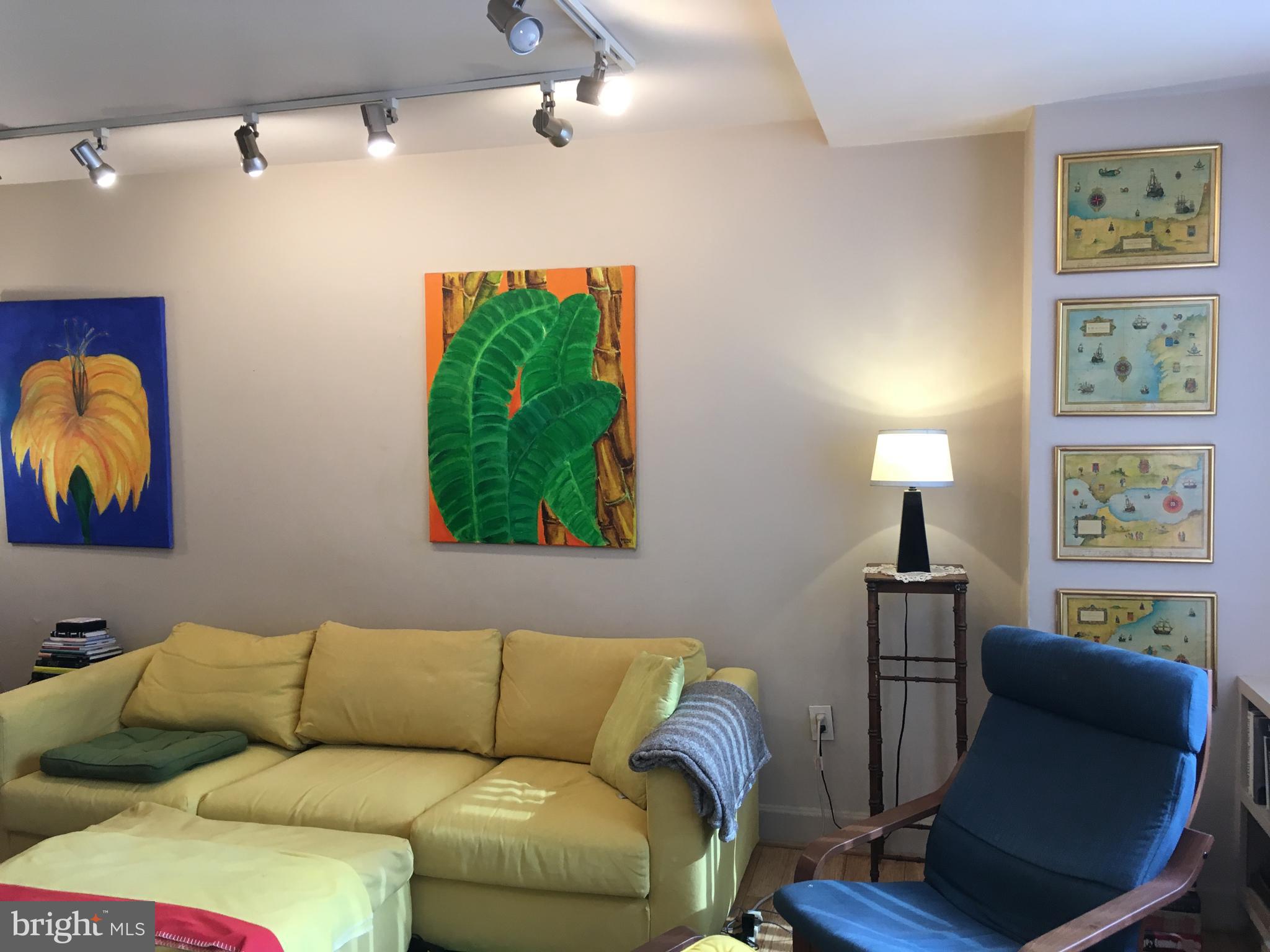 RIVER PLACE NORTH - Residential