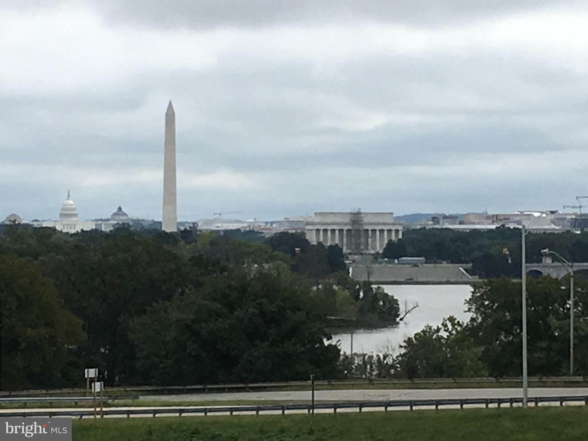 RIVER PLACE NORTH - Residential