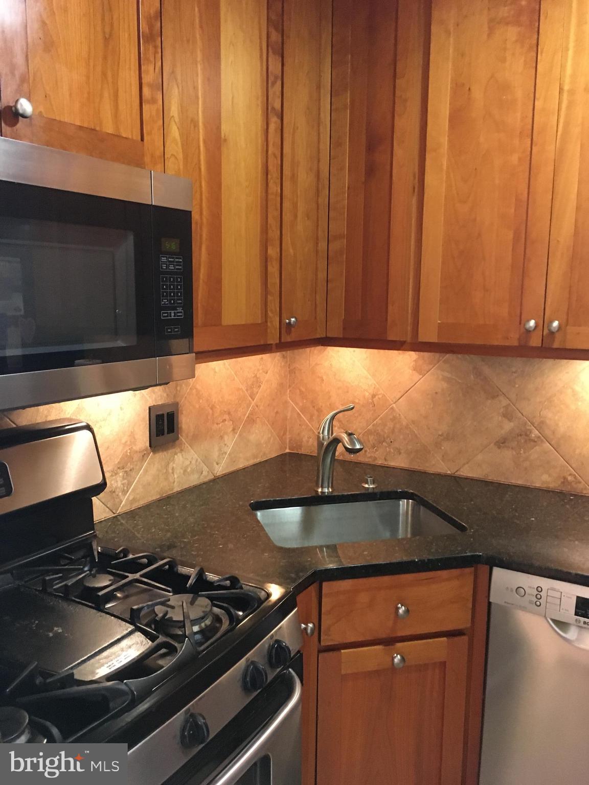 RIVER PLACE NORTH - Residential