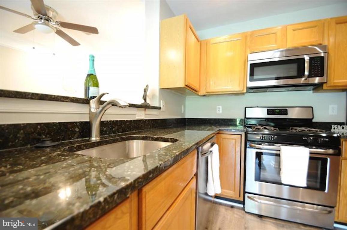 ASTORIA HILL - Residential Lease