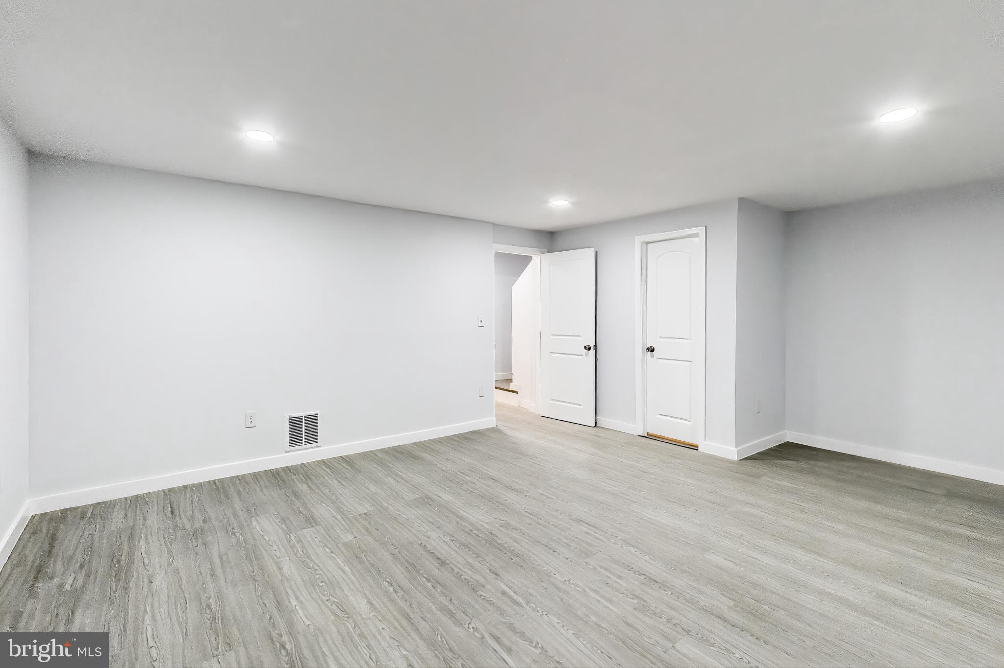 ROCKBURN COMMONS II - Residential