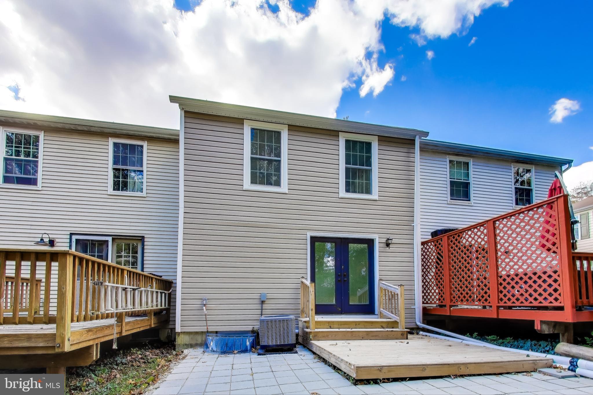 ROCKBURN COMMONS II - Residential