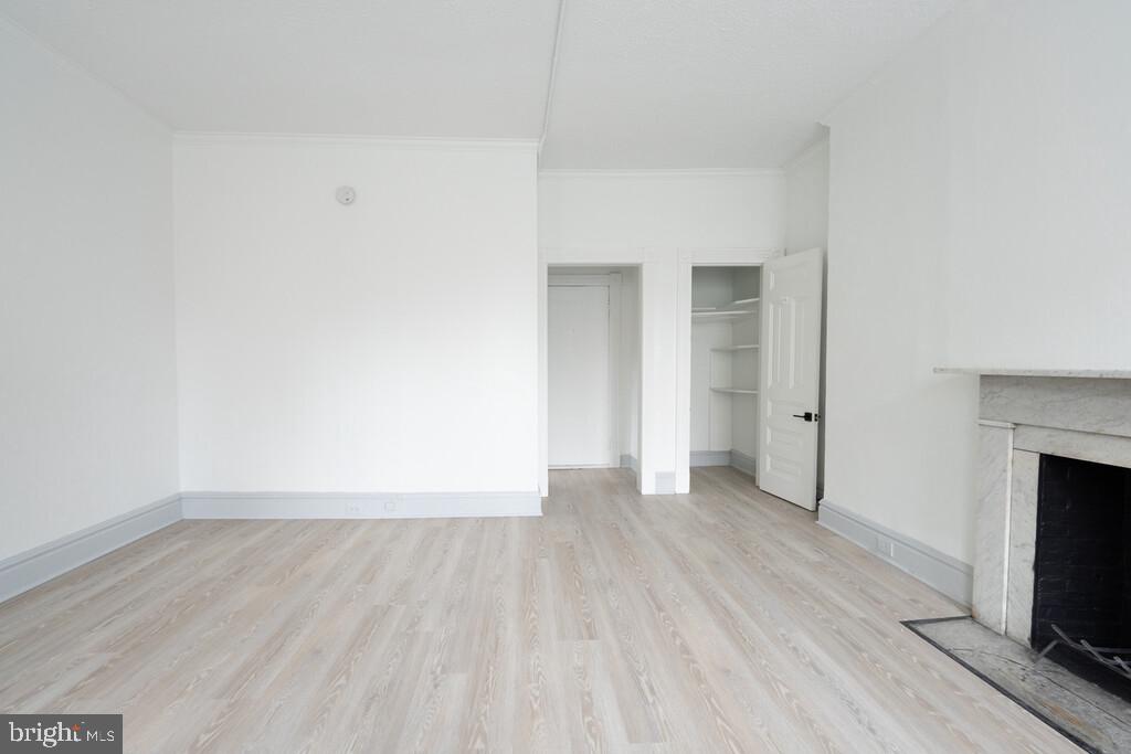 MOUNT VERNON PLACE HISTORIC DISTRICT - Residential Lease