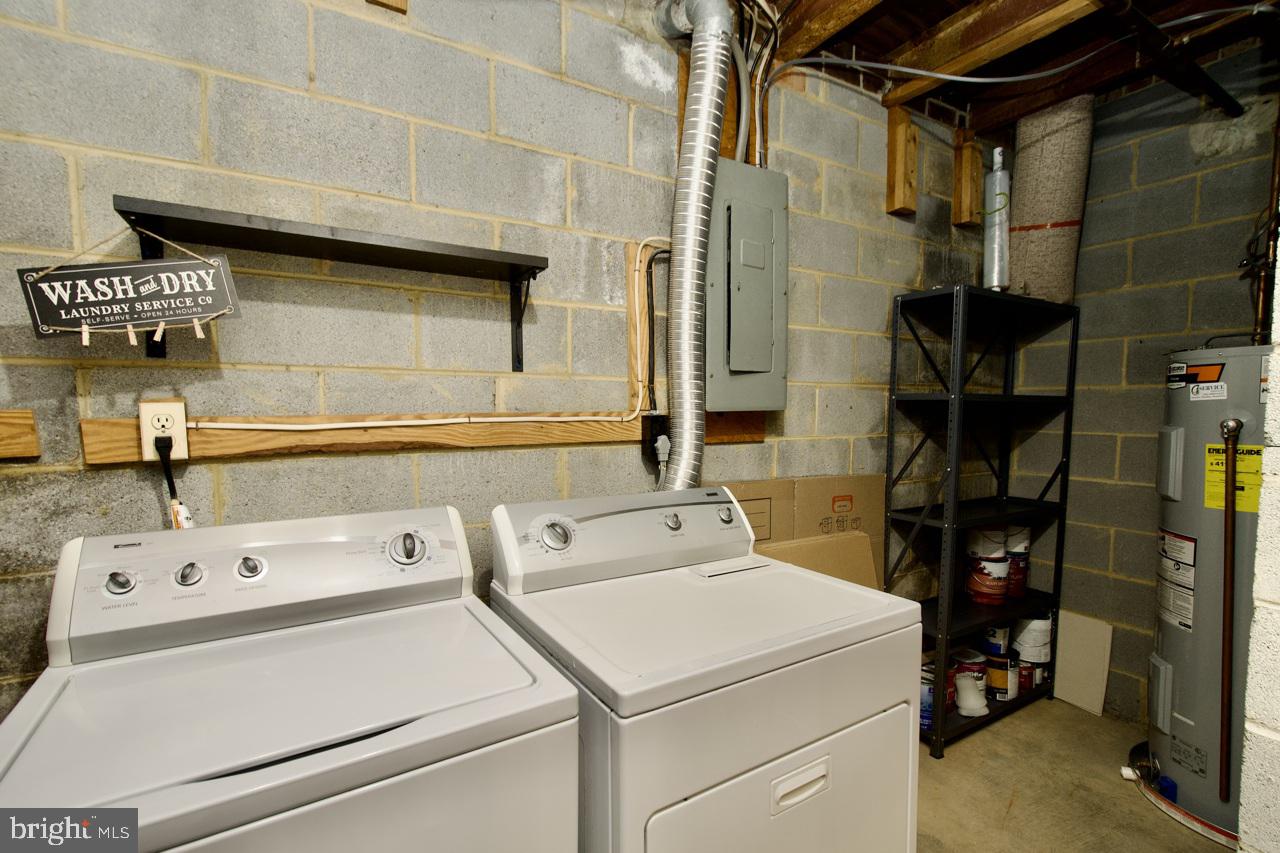 KEENE MILL WOODS - Residential Lease