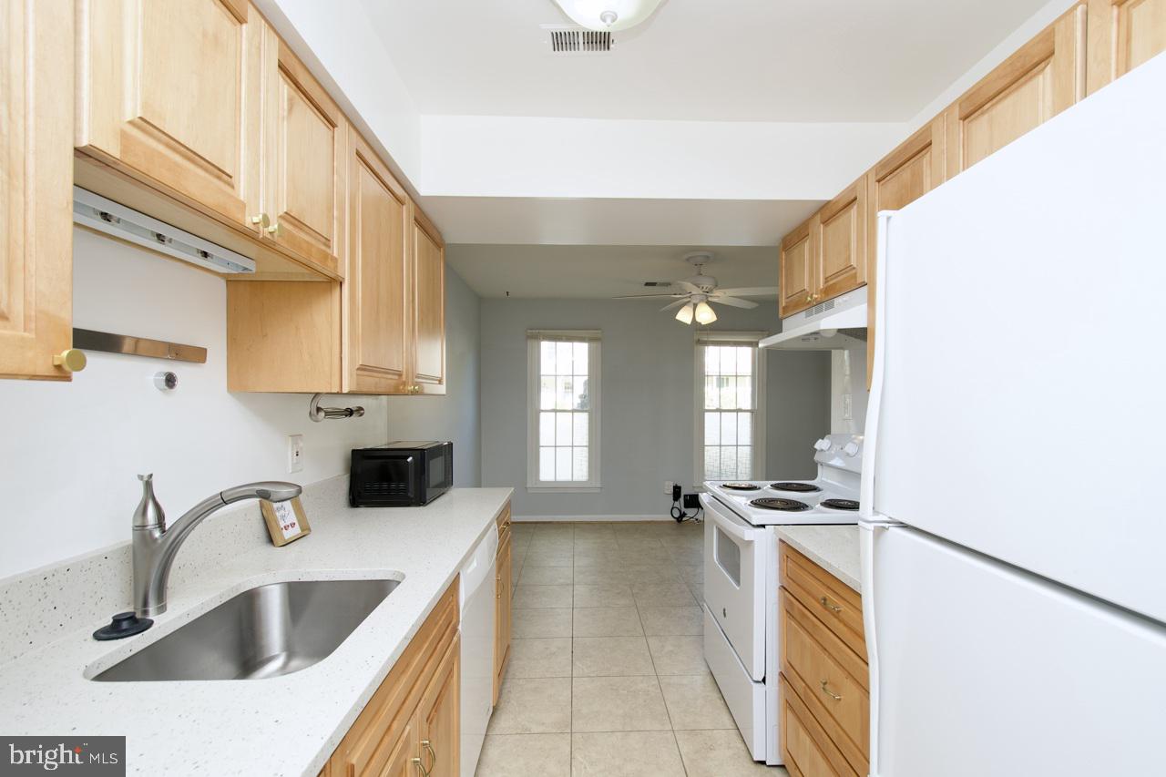 KEENE MILL WOODS - Residential Lease